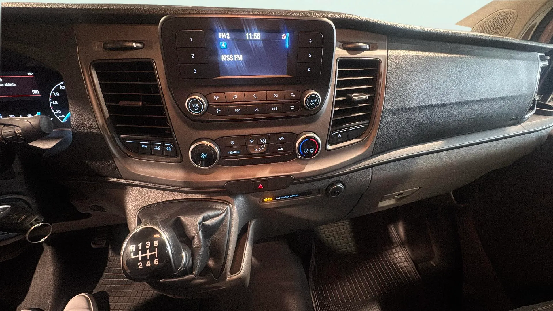 Ford Tourneo Custom 2.0 EcoBlue L2 Trend - foto 45
