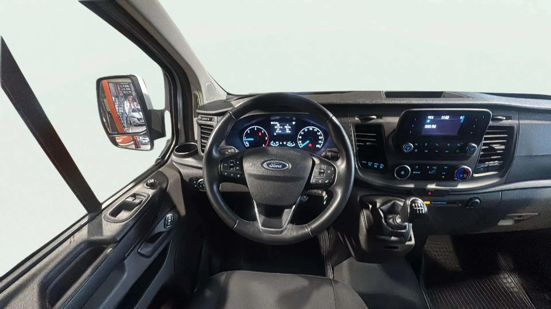 Ford Tourneo Custom 2.0 EcoBlue L2 Trend - foto 13
