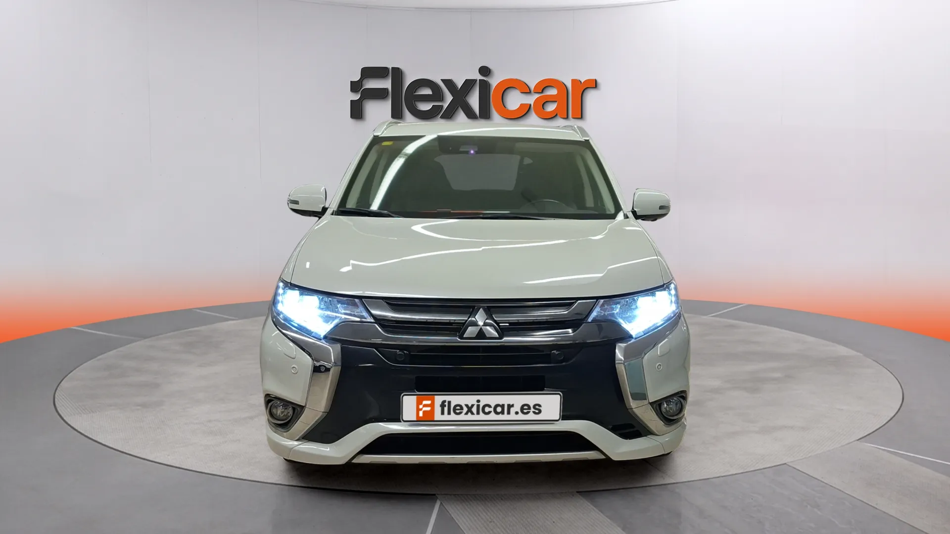 Mitsubishi Outlander 2.0 PHEV Kaiteki 4WD - foto 4