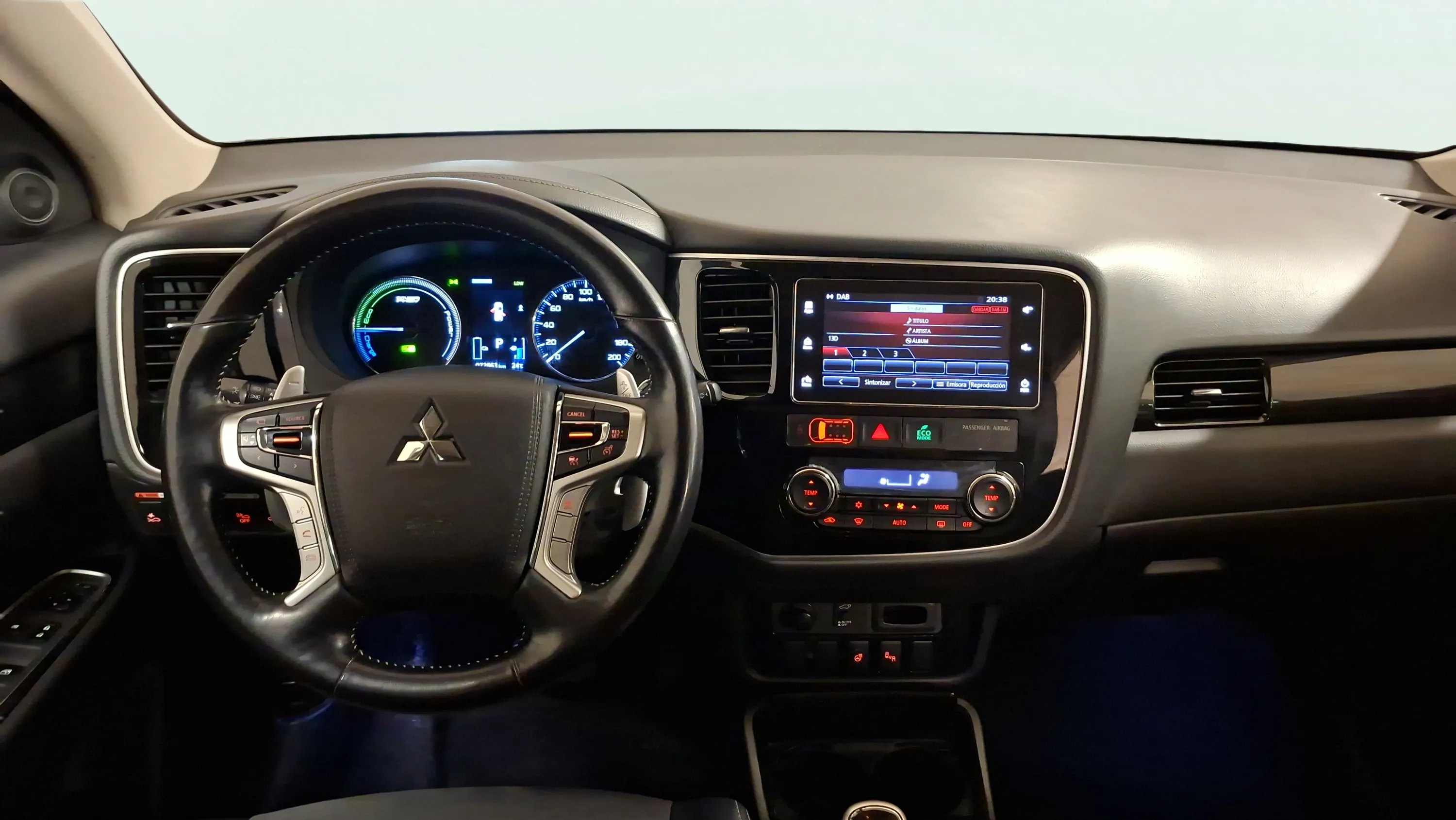 Mitsubishi Outlander 2.0 PHEV Kaiteki 4WD - foto 5