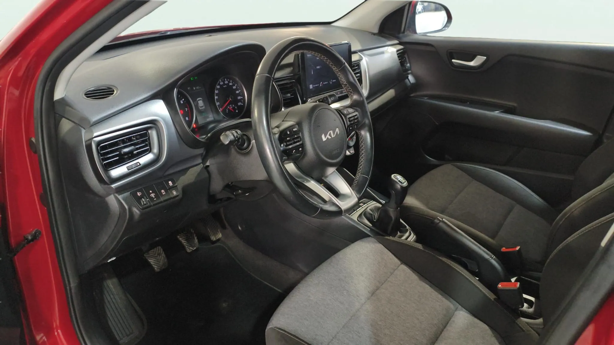 Kia Stonic 1.0 T-GDi MHEV iMT Concept - foto 6