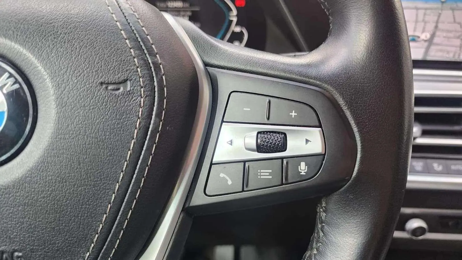 BMW X5 xDrive45e - foto 12