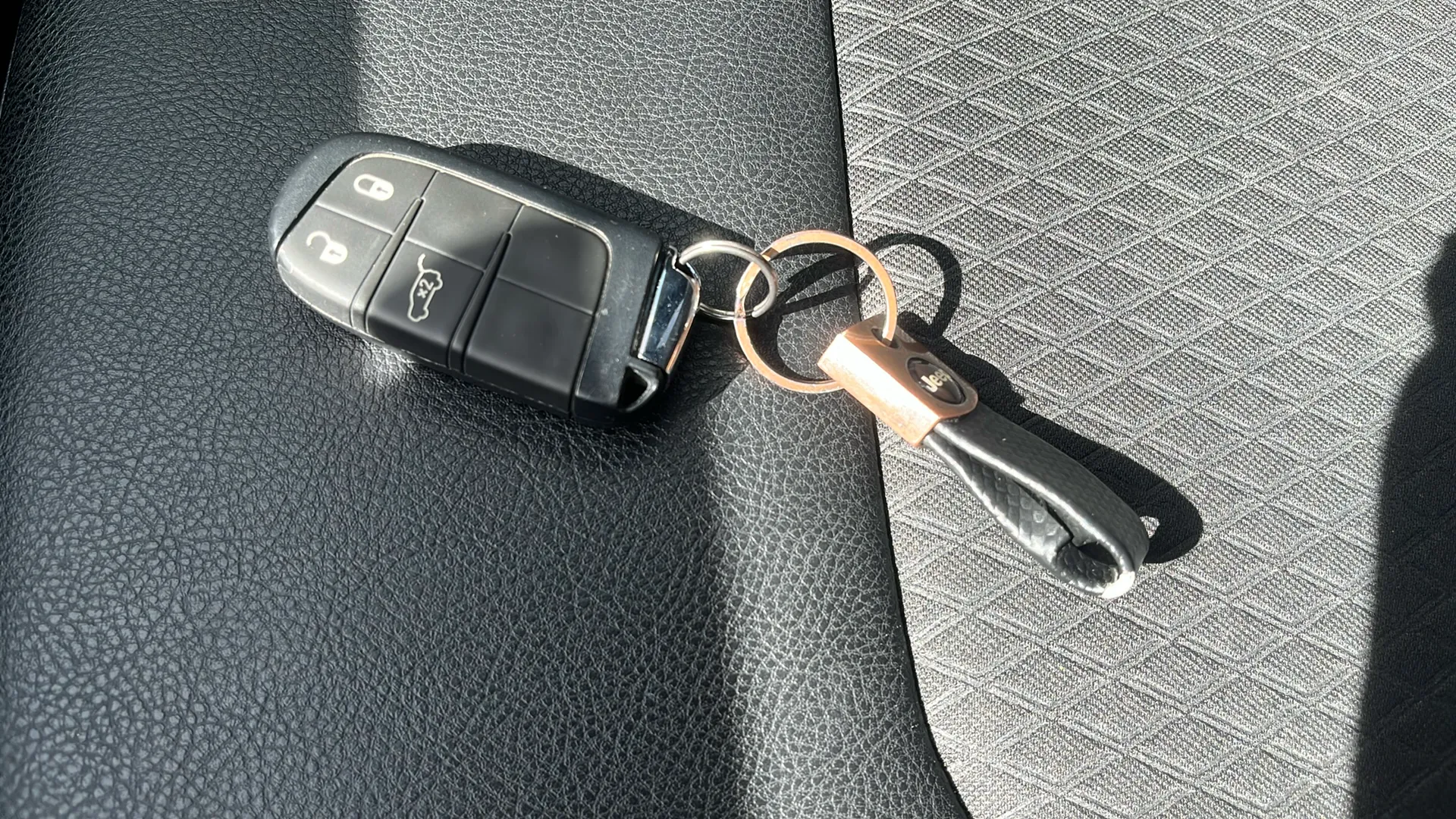 Jeep Compass 1.6 Mjet Longitude 4x2 - foto 28