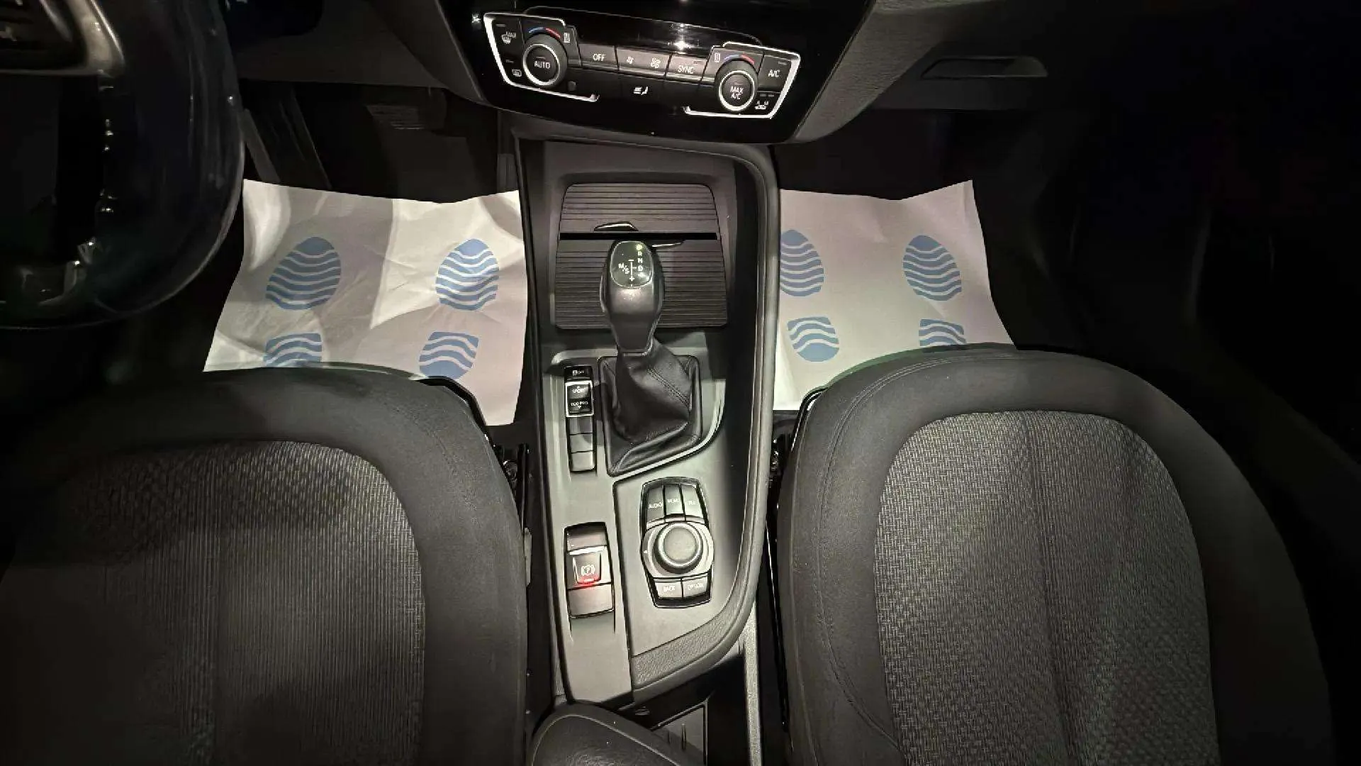 BMW X1 sDrive18d - foto 12