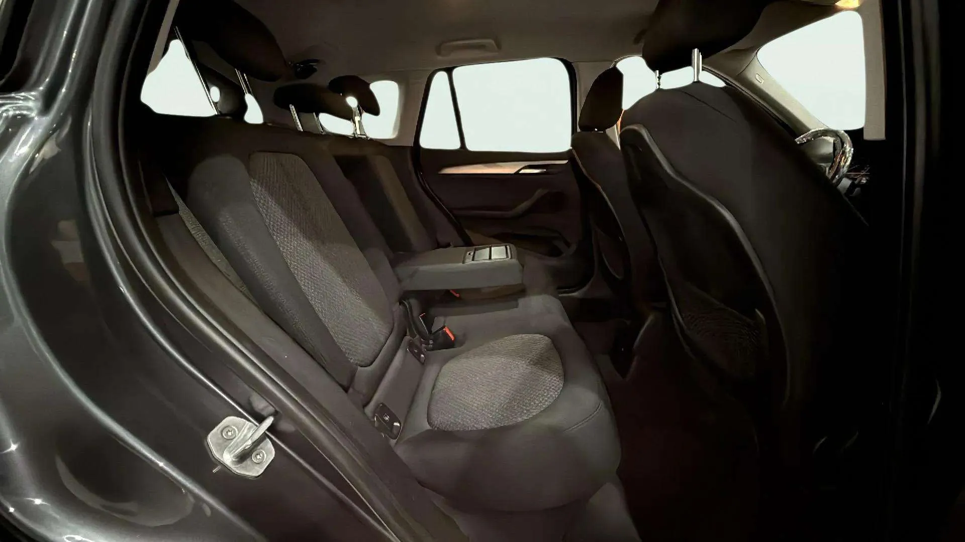 BMW X1 sDrive18d - foto 16