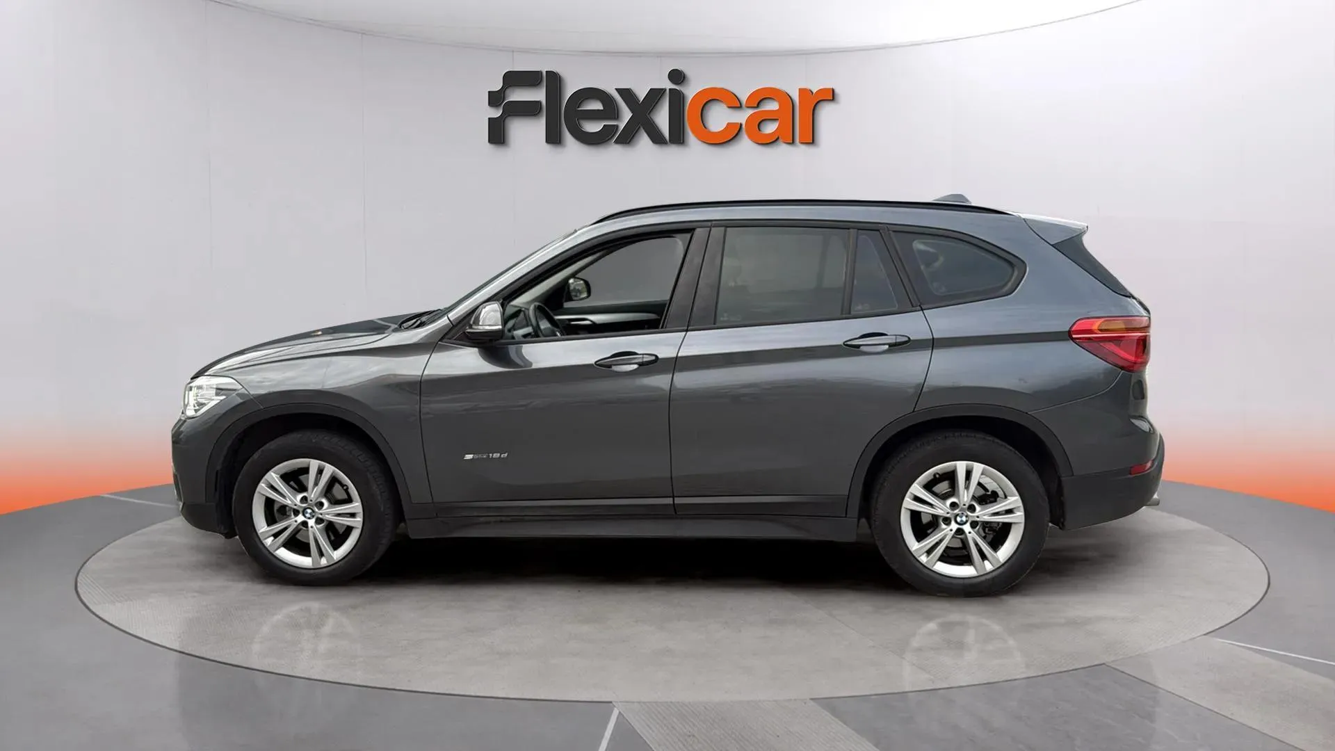 BMW X1 sDrive18d - foto 4