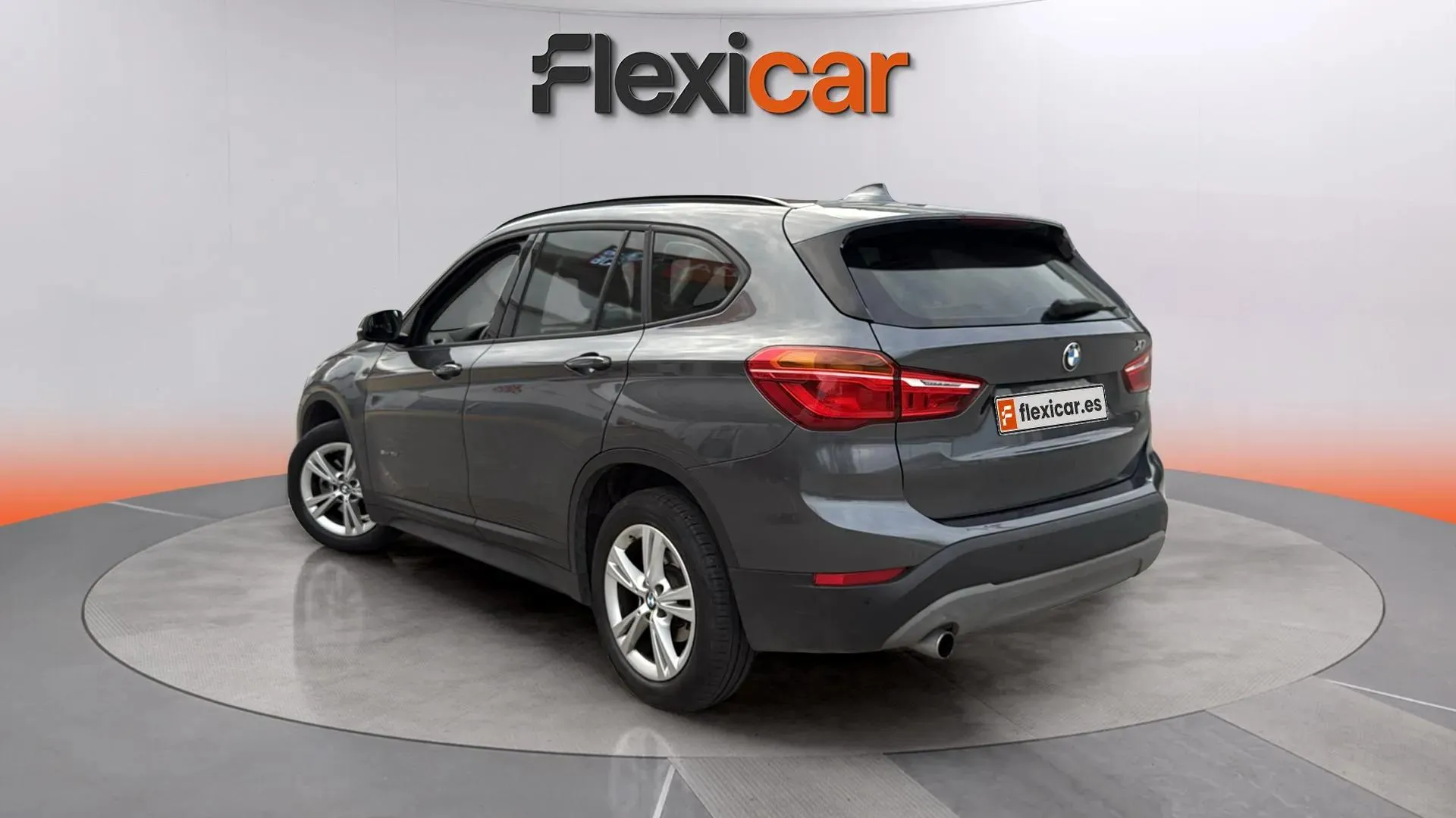 BMW X1 sDrive18d - foto 7