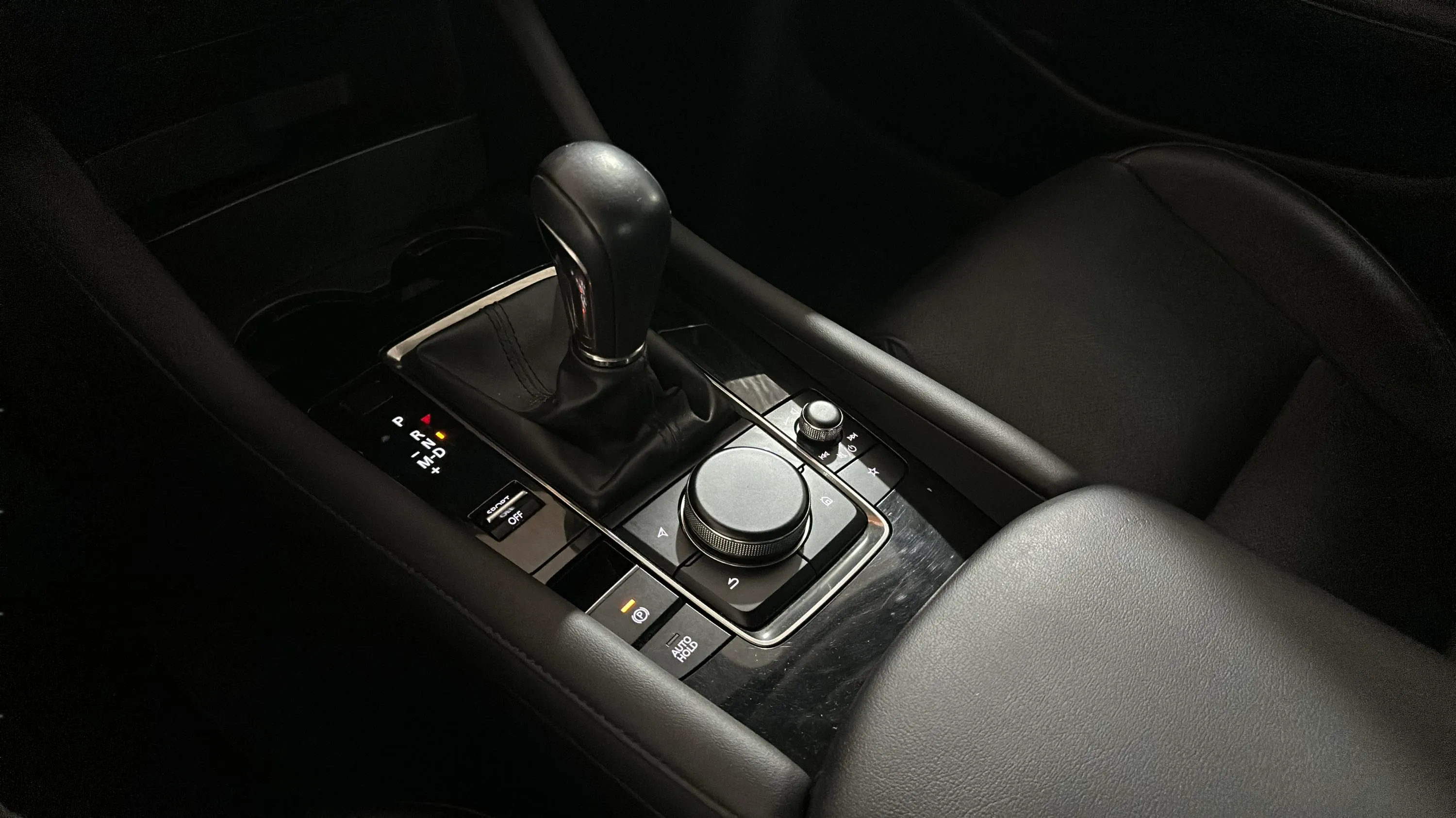 Mazda Mazda3 2.0 e-Skyactiv-G Zenith Safety Black - foto 19