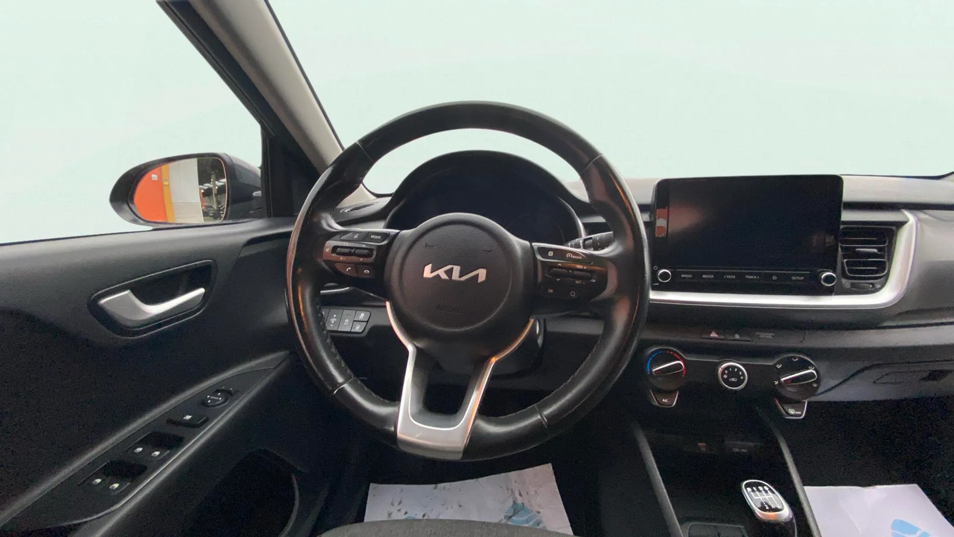 Kia Stonic 1.0 T-GDi MHEV iMT Concept - foto 9