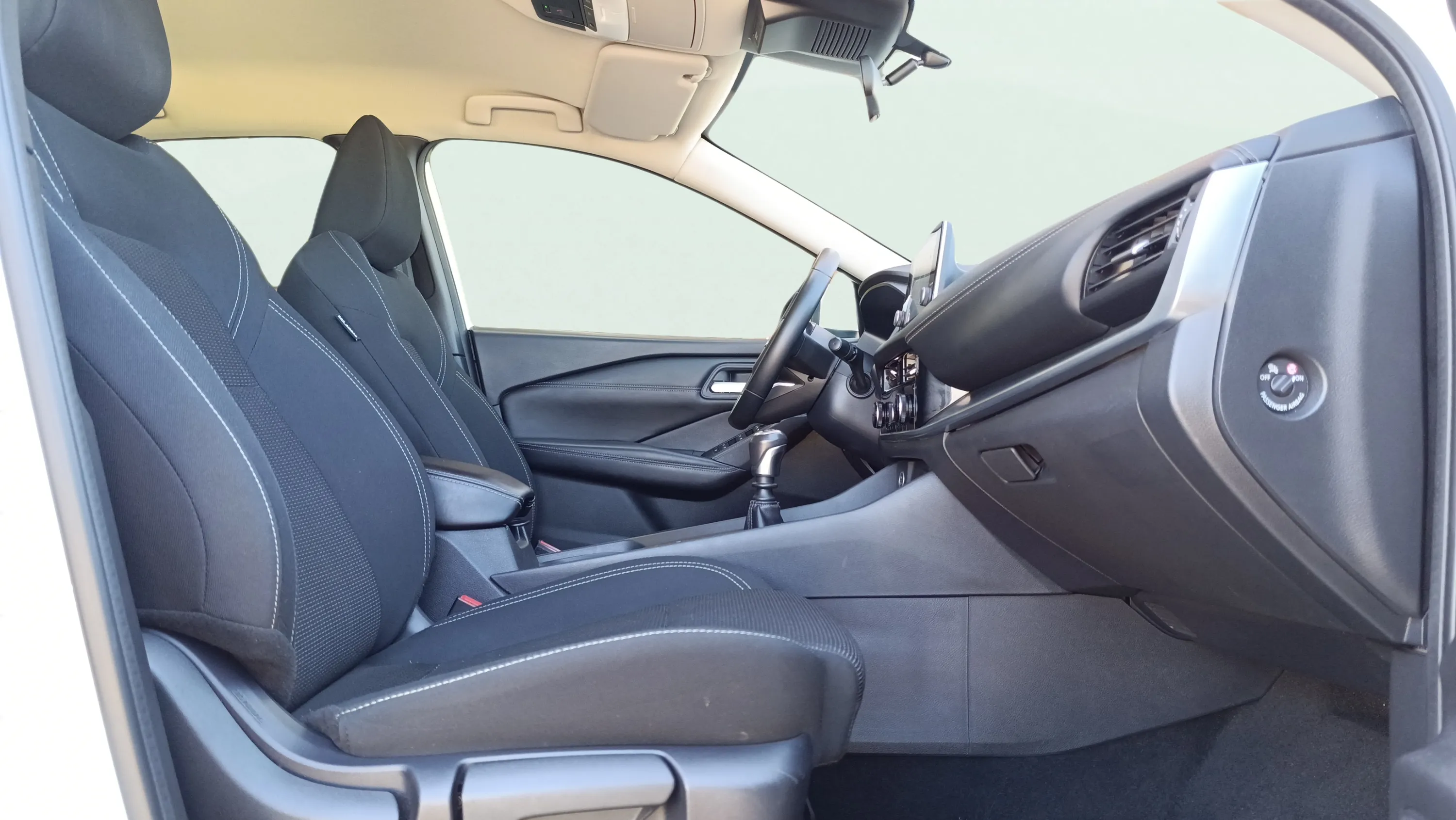 Nissan Qashqai DIG-T mHEV 4x2 Acenta - foto 31