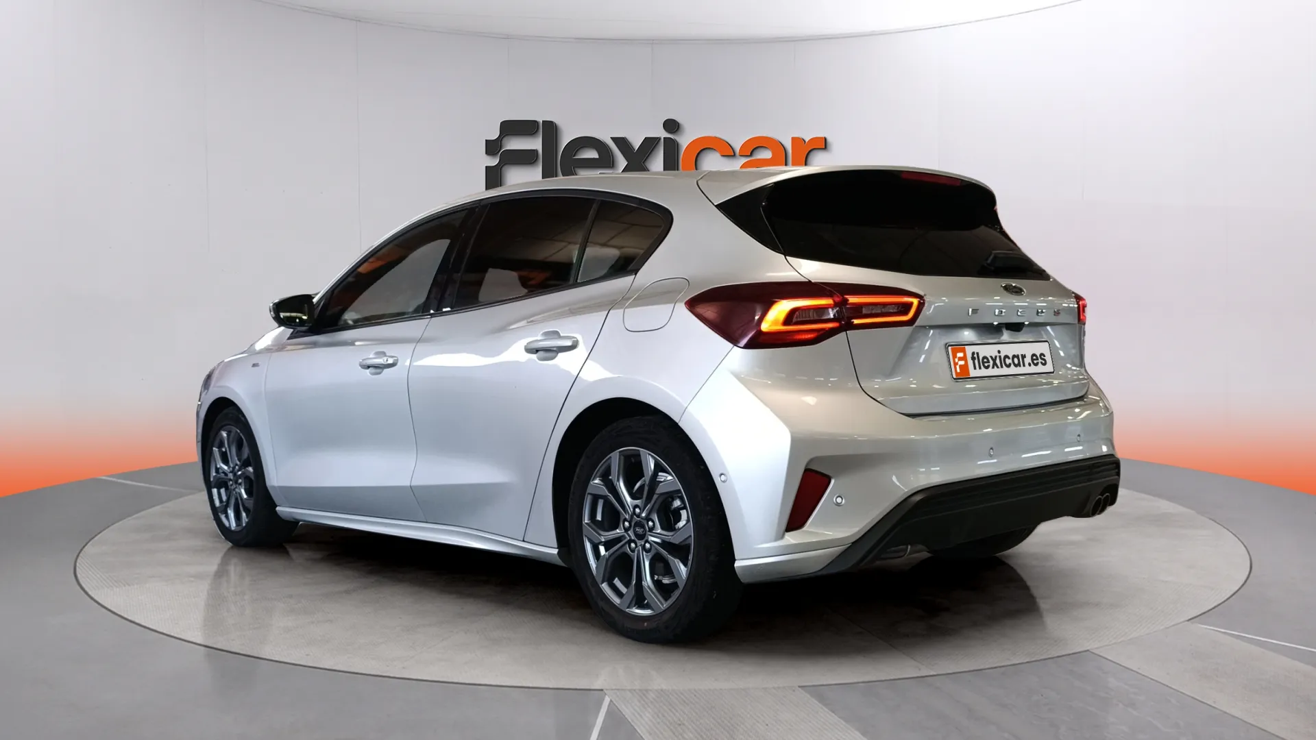 Ford Focus 1.0 EcoBoost MHEV ST-Line - foto 5