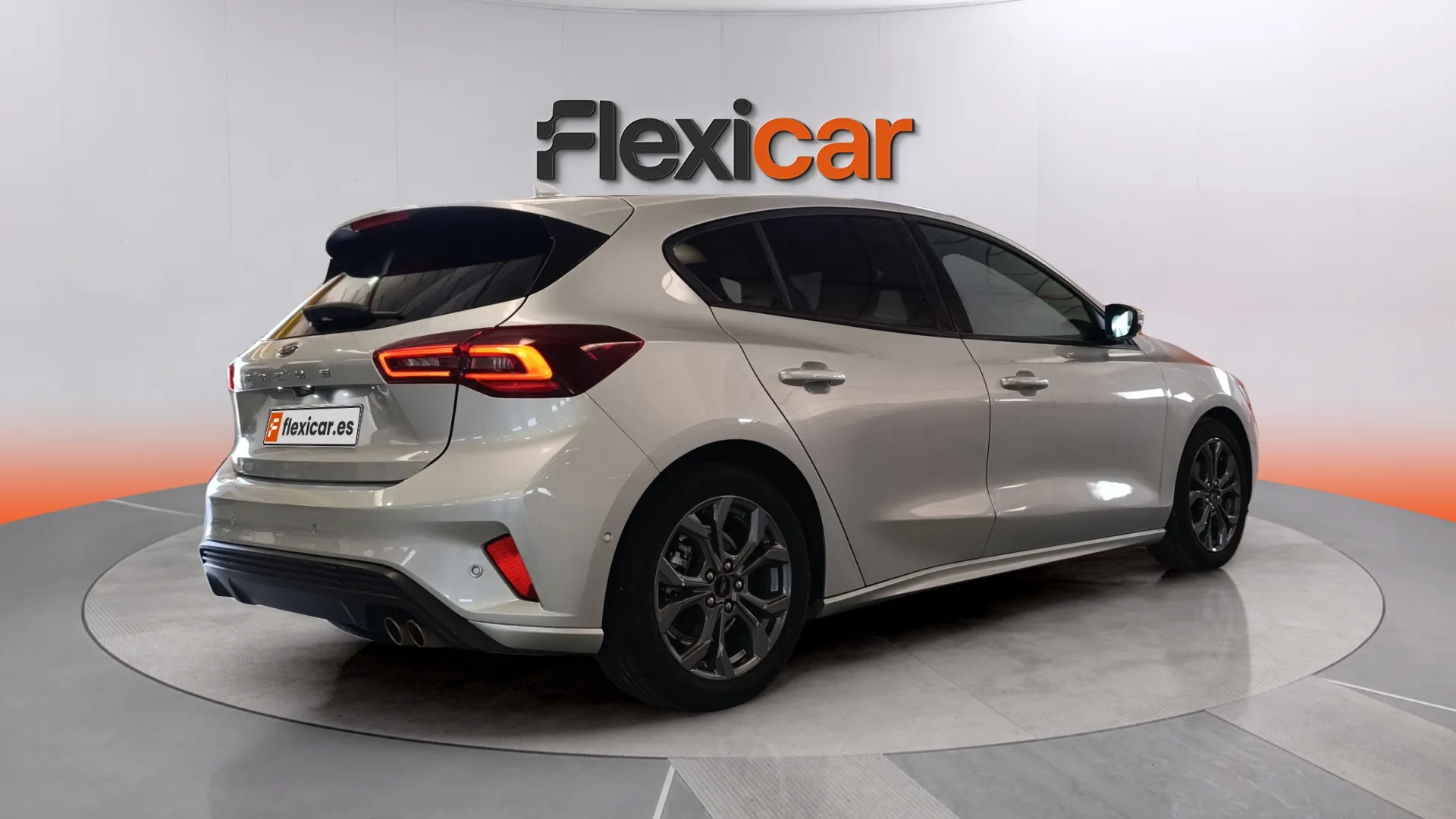 Ford Focus 1.0 EcoBoost MHEV ST-Line - foto 3