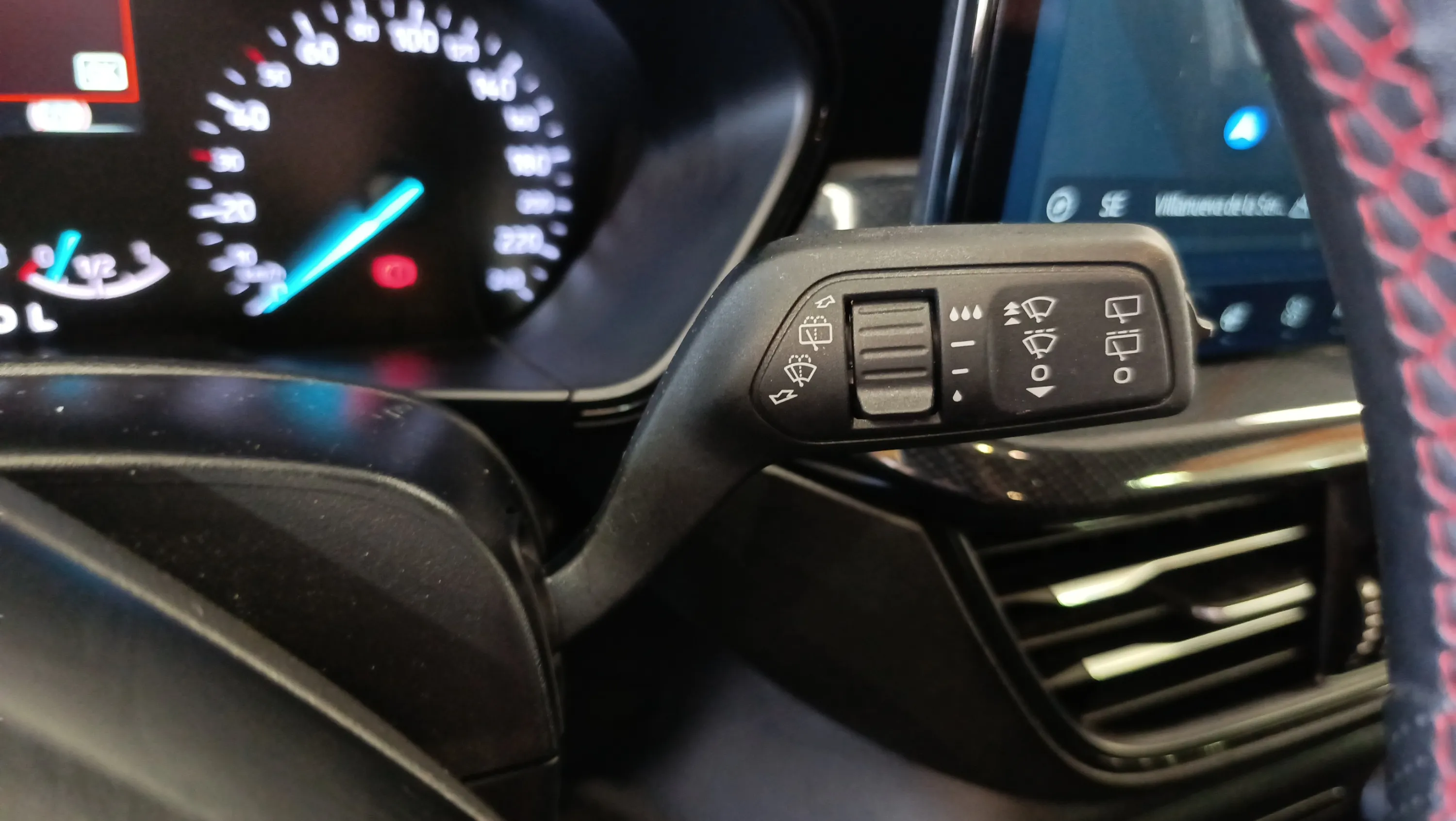 Ford Focus 1.0 EcoBoost MHEV ST-Line - foto 14