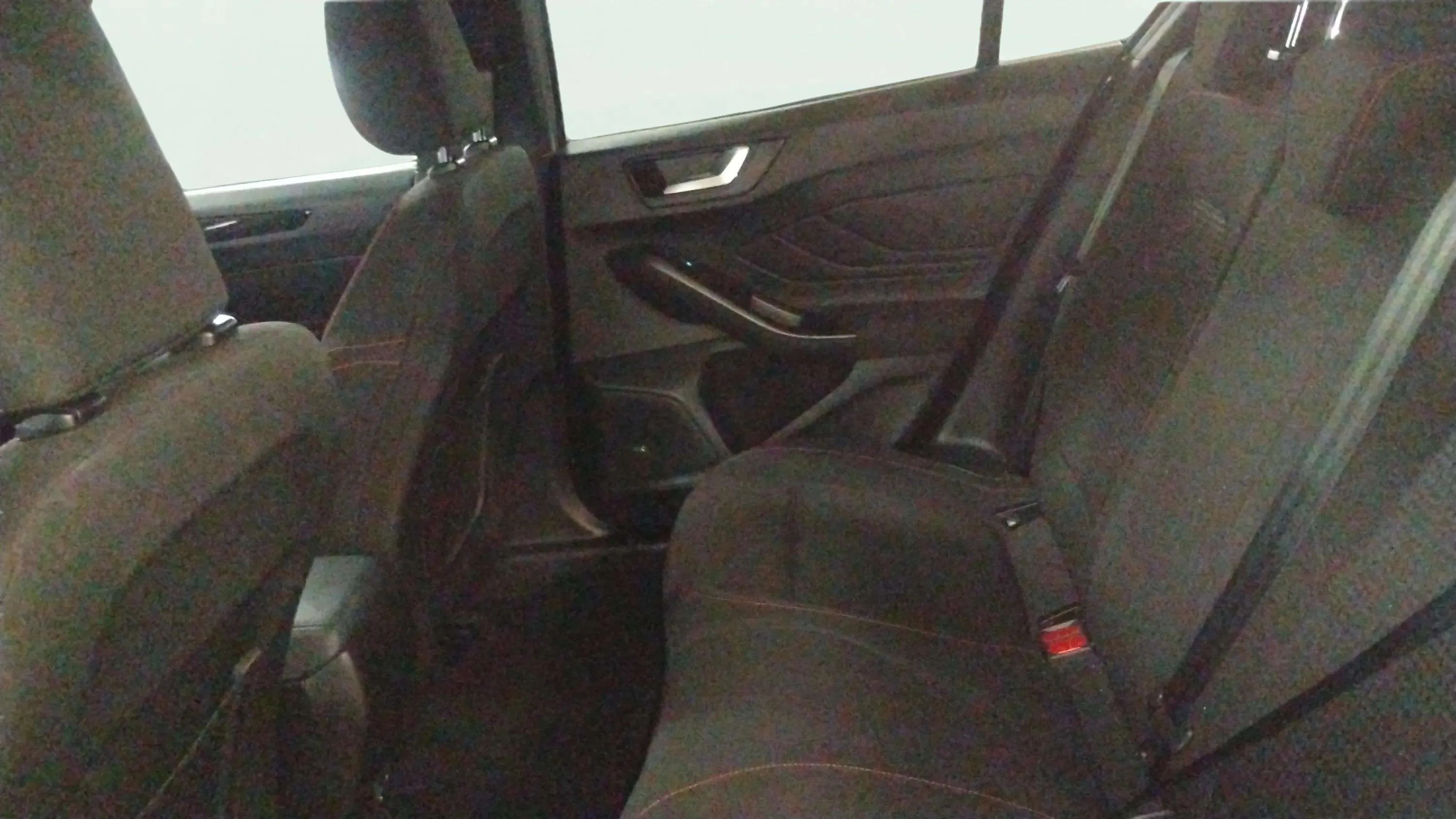 Ford Focus 1.0 EcoBoost MHEV ST-Line - foto 13