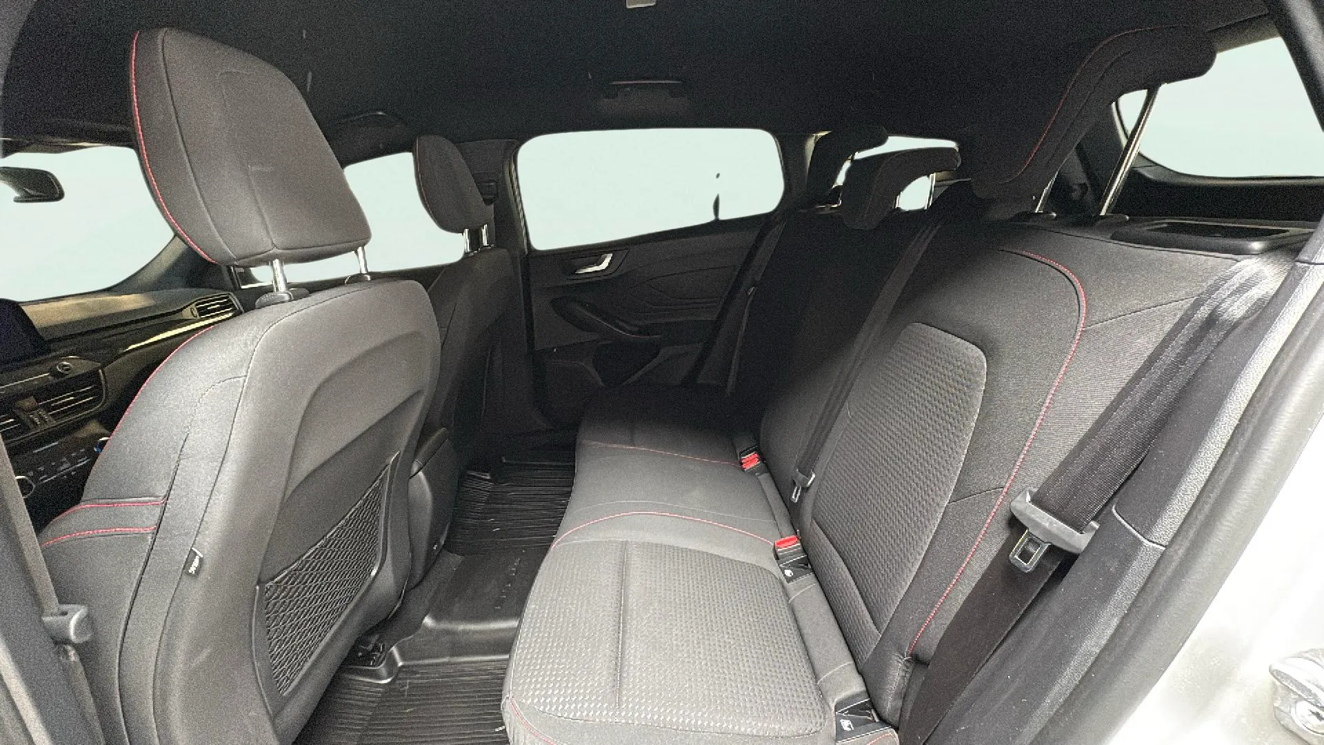 Ford Focus 1.5 EcoBlue ST-Line SportBr - foto 6