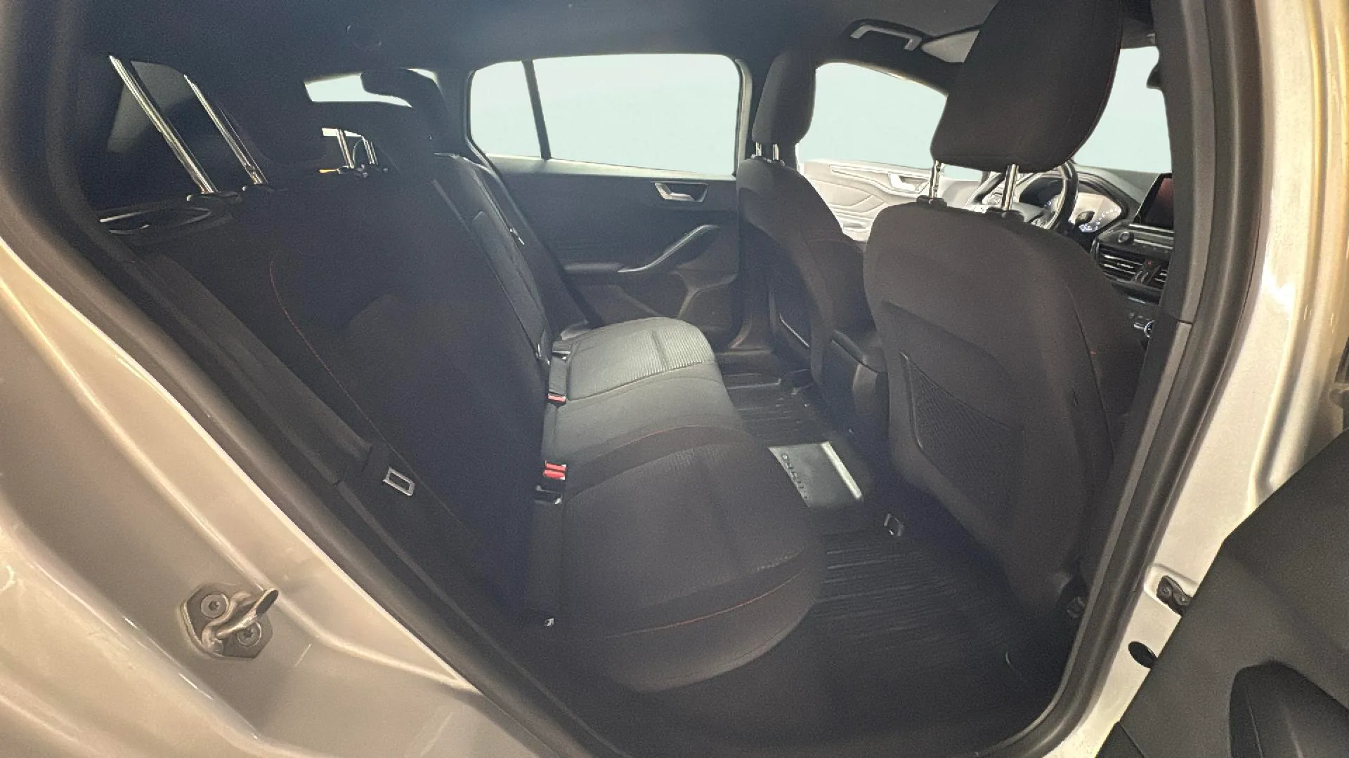 Ford Focus 1.5 EcoBlue ST-Line SportBr - foto 8