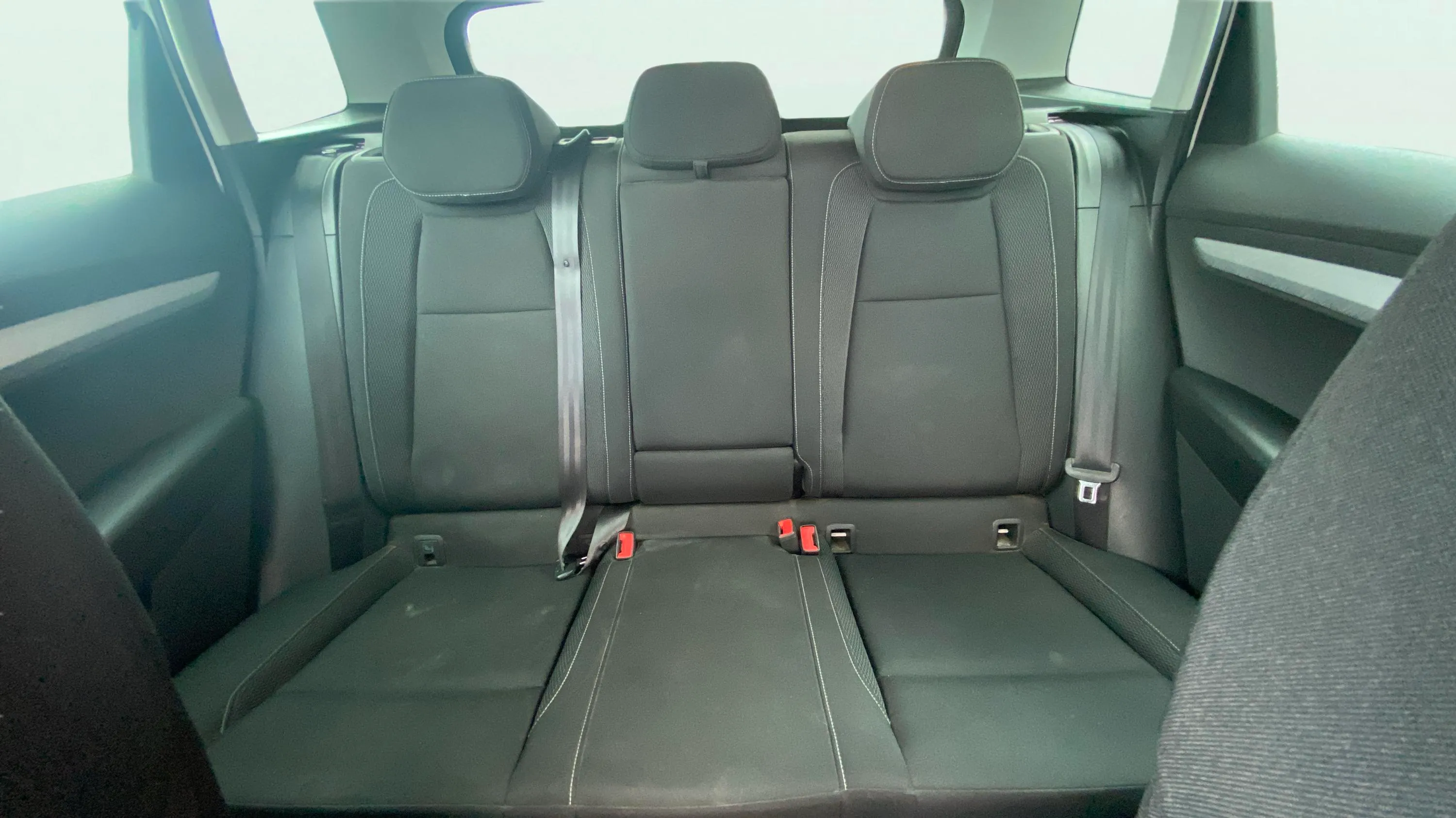 Škoda Karoq 2.0 TDI Ambition - foto 18