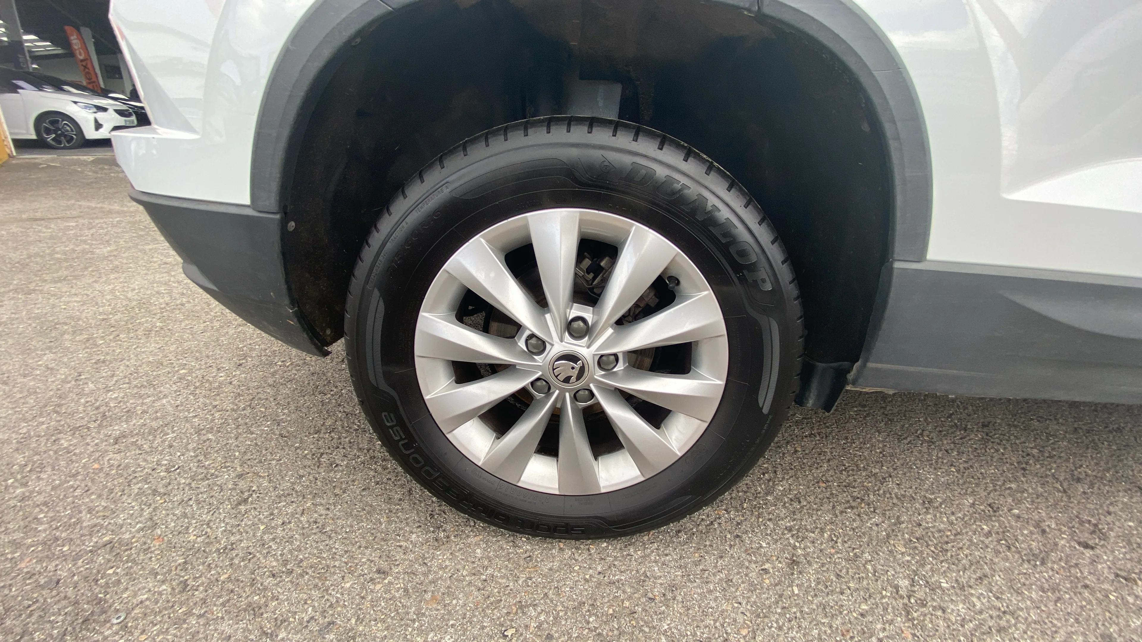 Škoda Karoq 2.0 TDI Ambition - foto 11