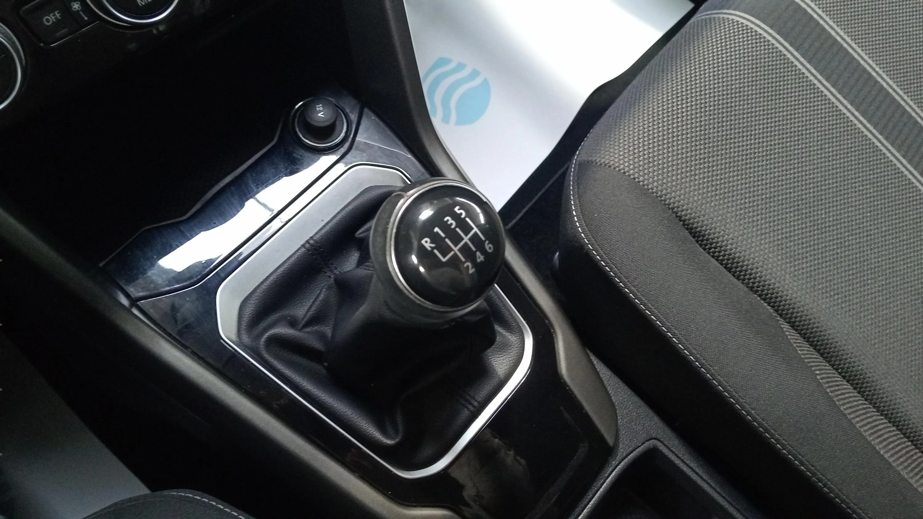 Volkswagen T-Roc Advance 1.0 TSI - foto 24