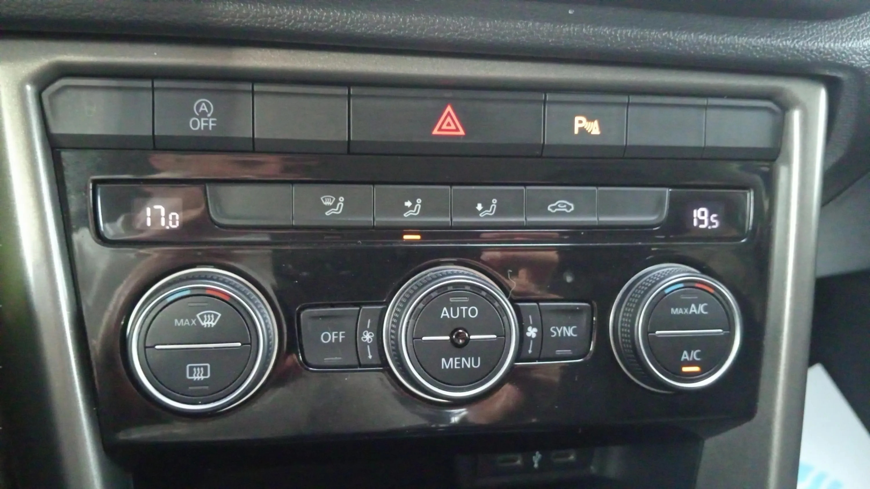 Volkswagen T-Roc Advance 1.0 TSI - foto 11