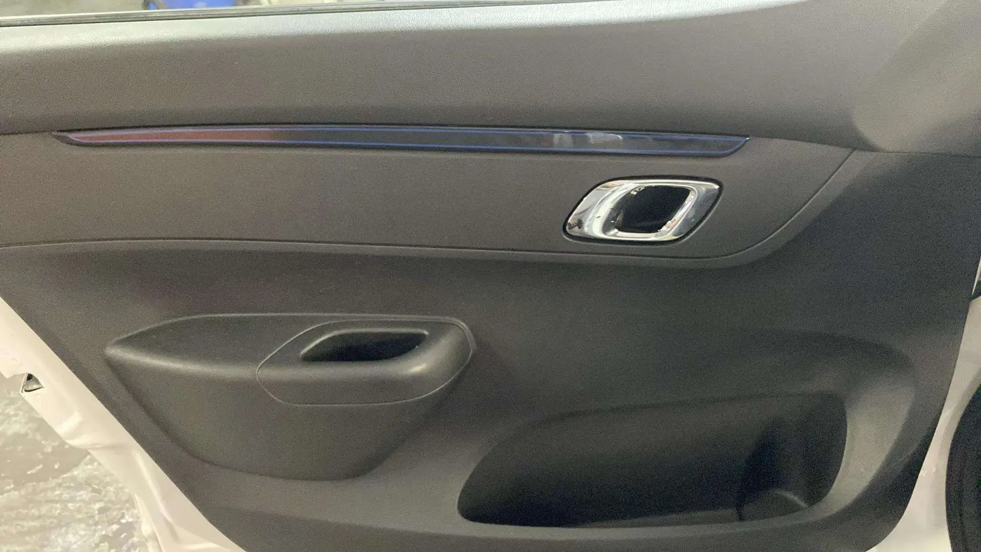 Dacia Spring Business Electric - foto 17