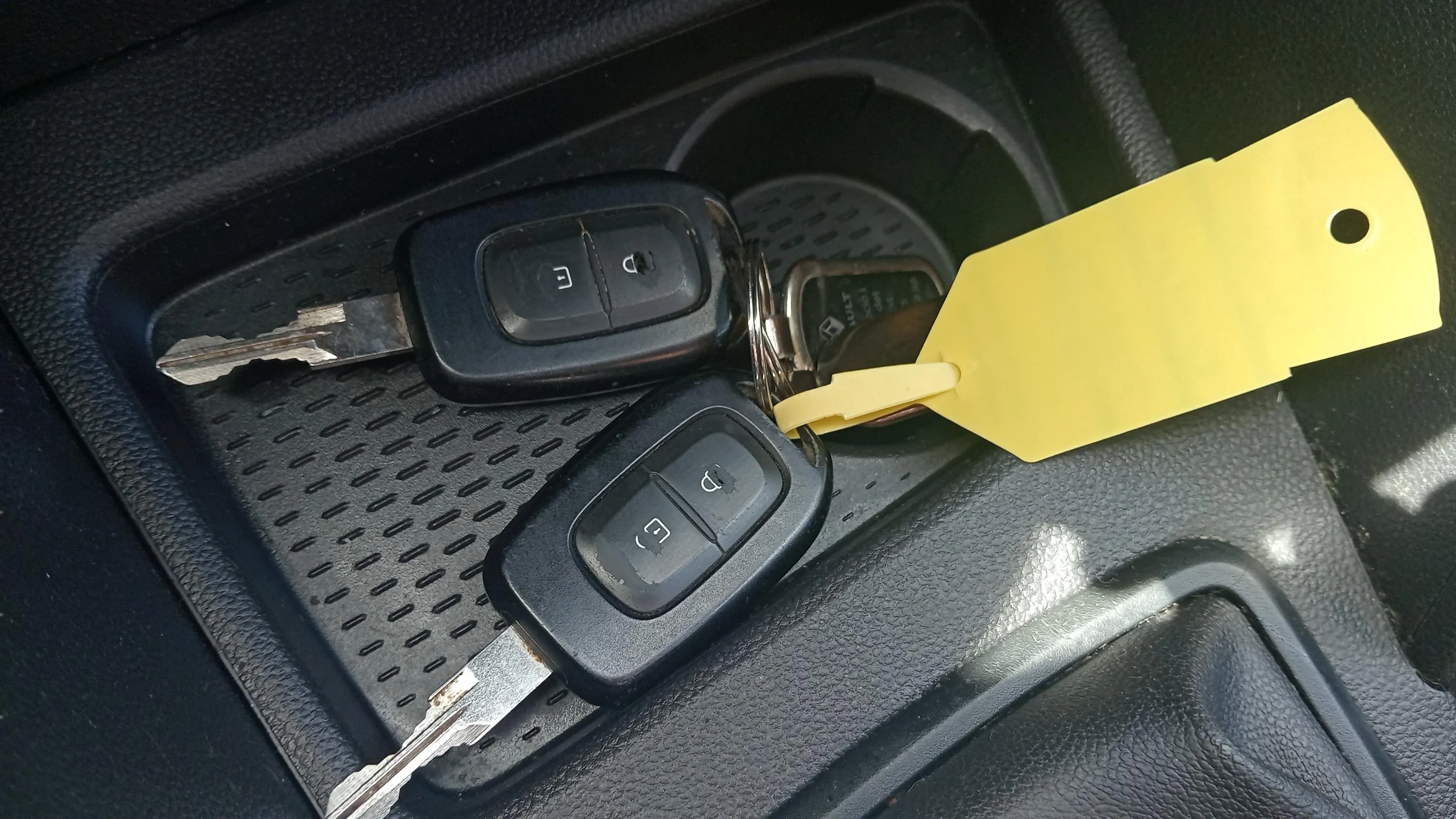 Dacia Duster Comfort TCe 4x2 - foto 24