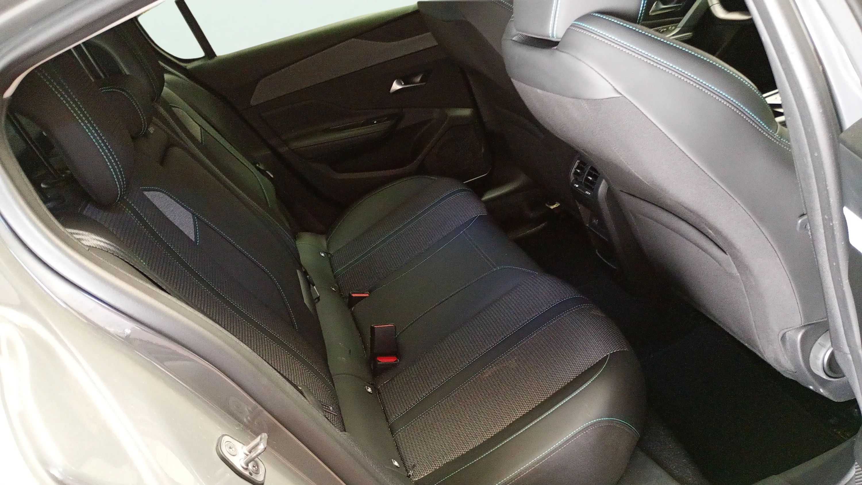 Peugeot 308 Active PureTech 130 - foto 12