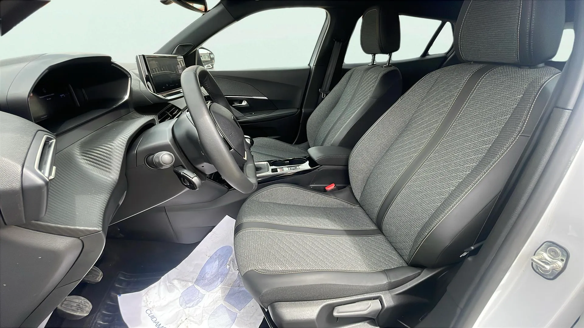 Peugeot 2008 Allure Gasolina 100 - foto 14