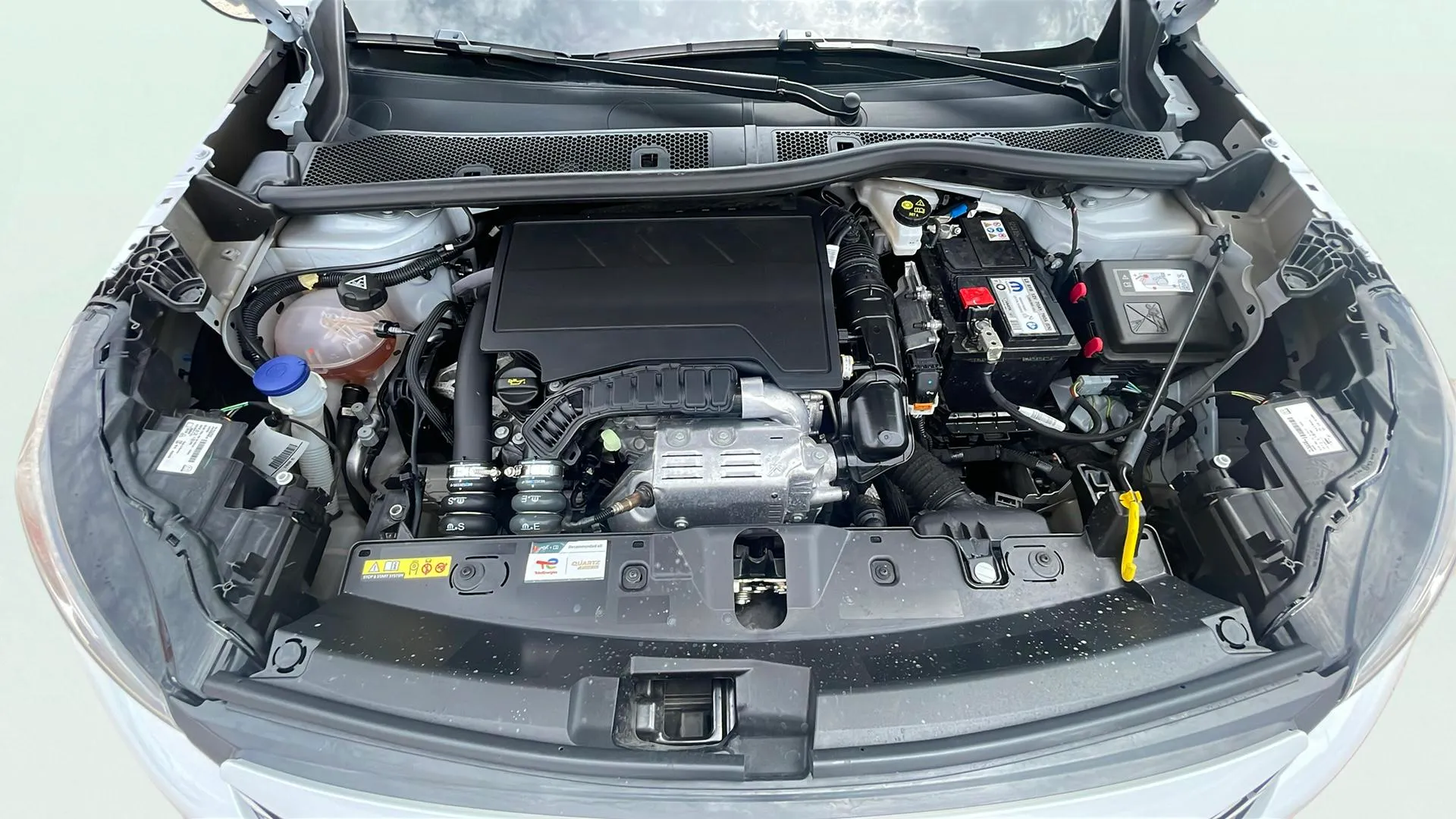 Peugeot 2008 Allure Gasolina 100 - foto 18