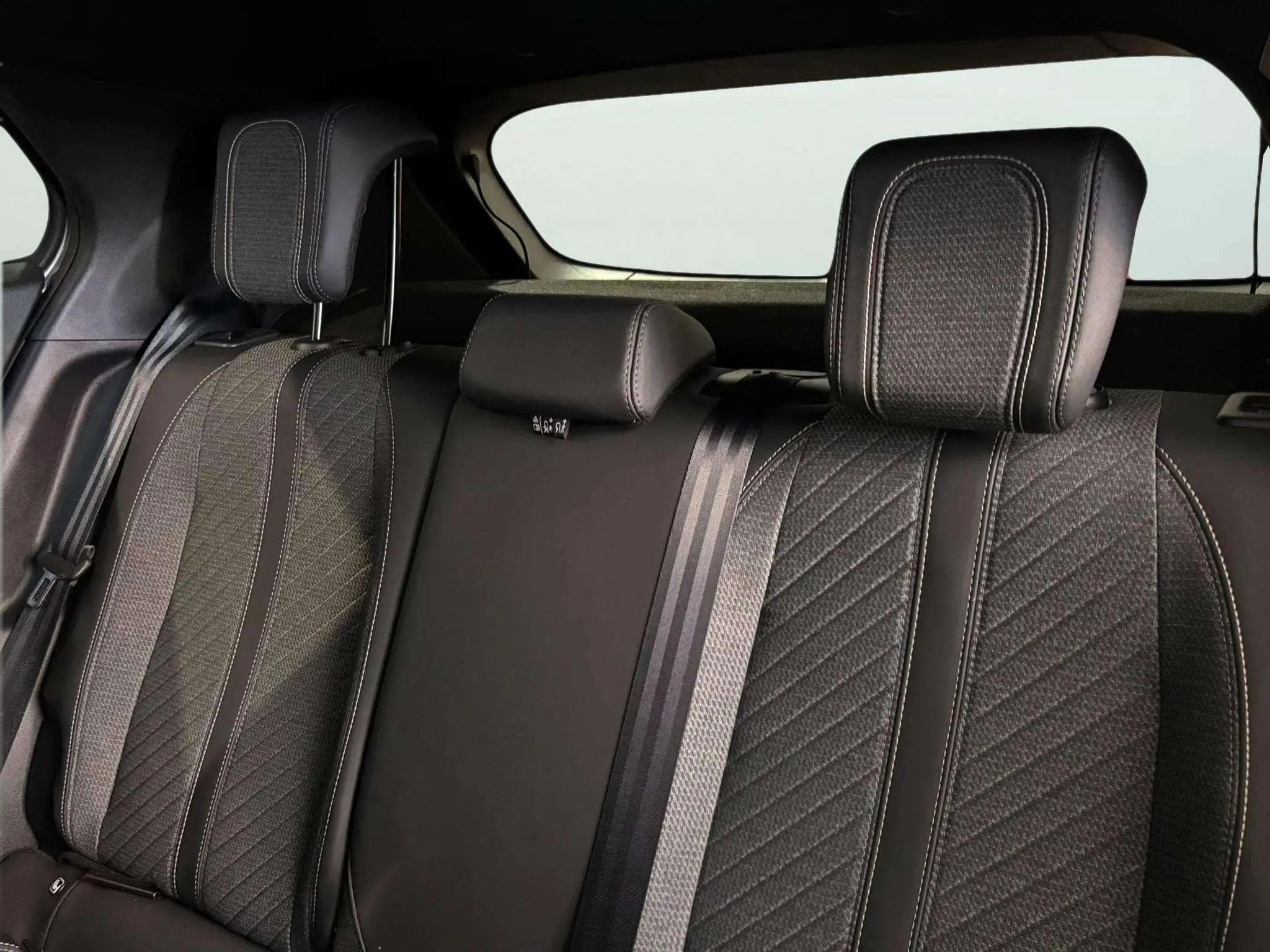 Peugeot 2008 Allure Gasolina 100 - foto 13