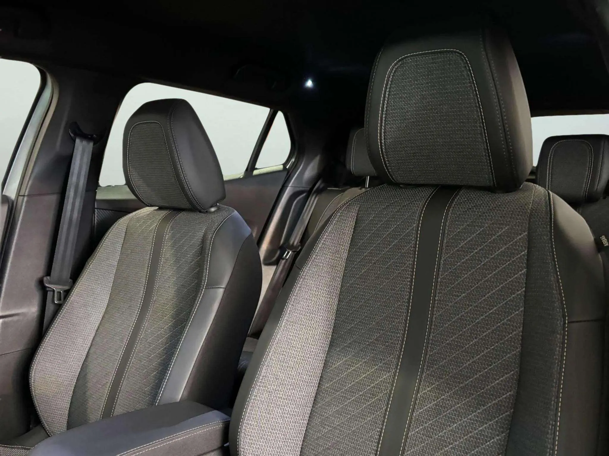 Peugeot 2008 Allure Gasolina 100 - foto 10
