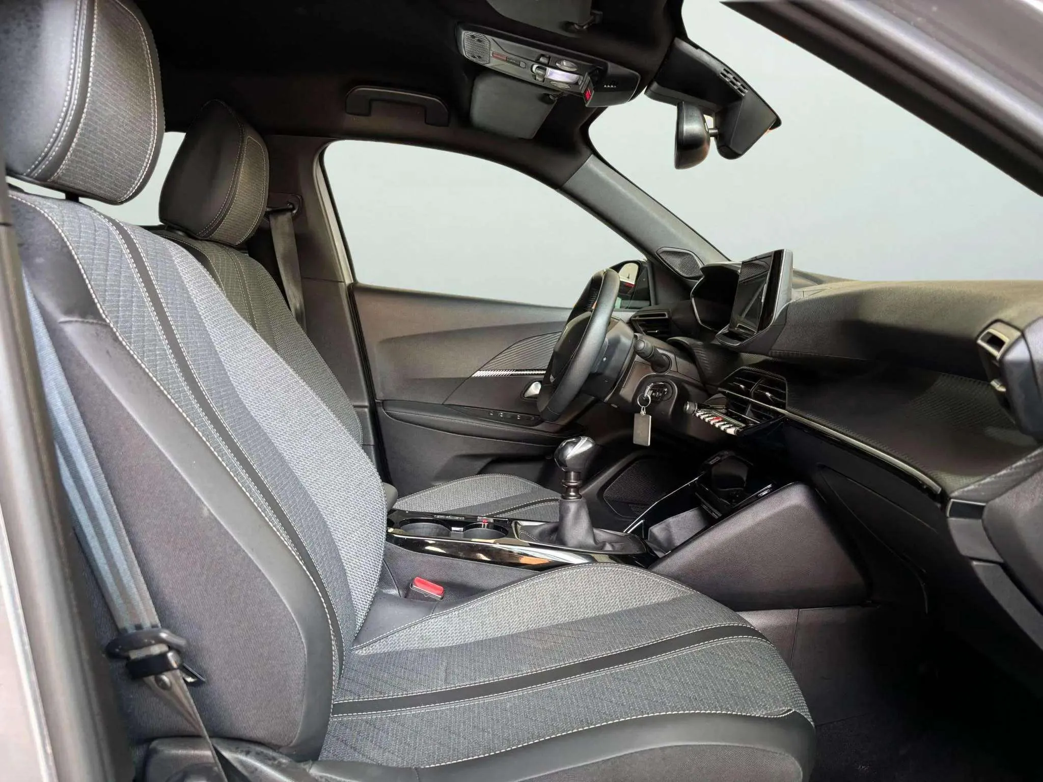 Peugeot 2008 Allure Gasolina 100 - foto 9