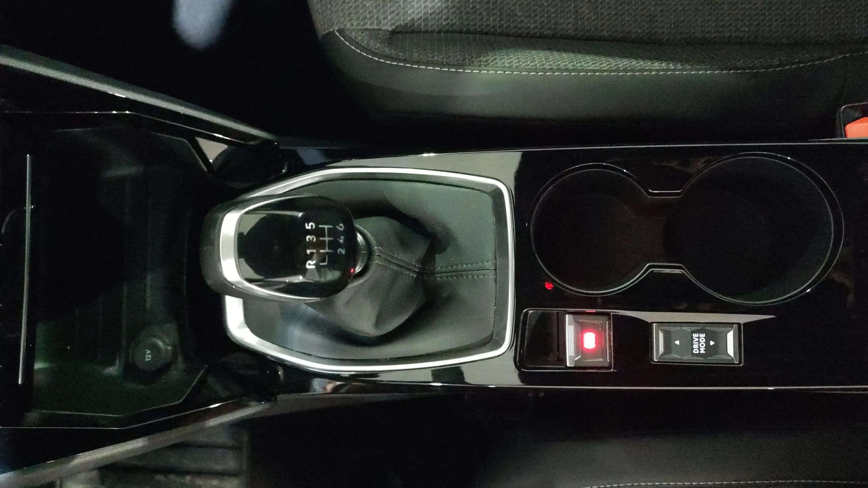 Peugeot 2008 Allure Gasolina 100 - foto 16