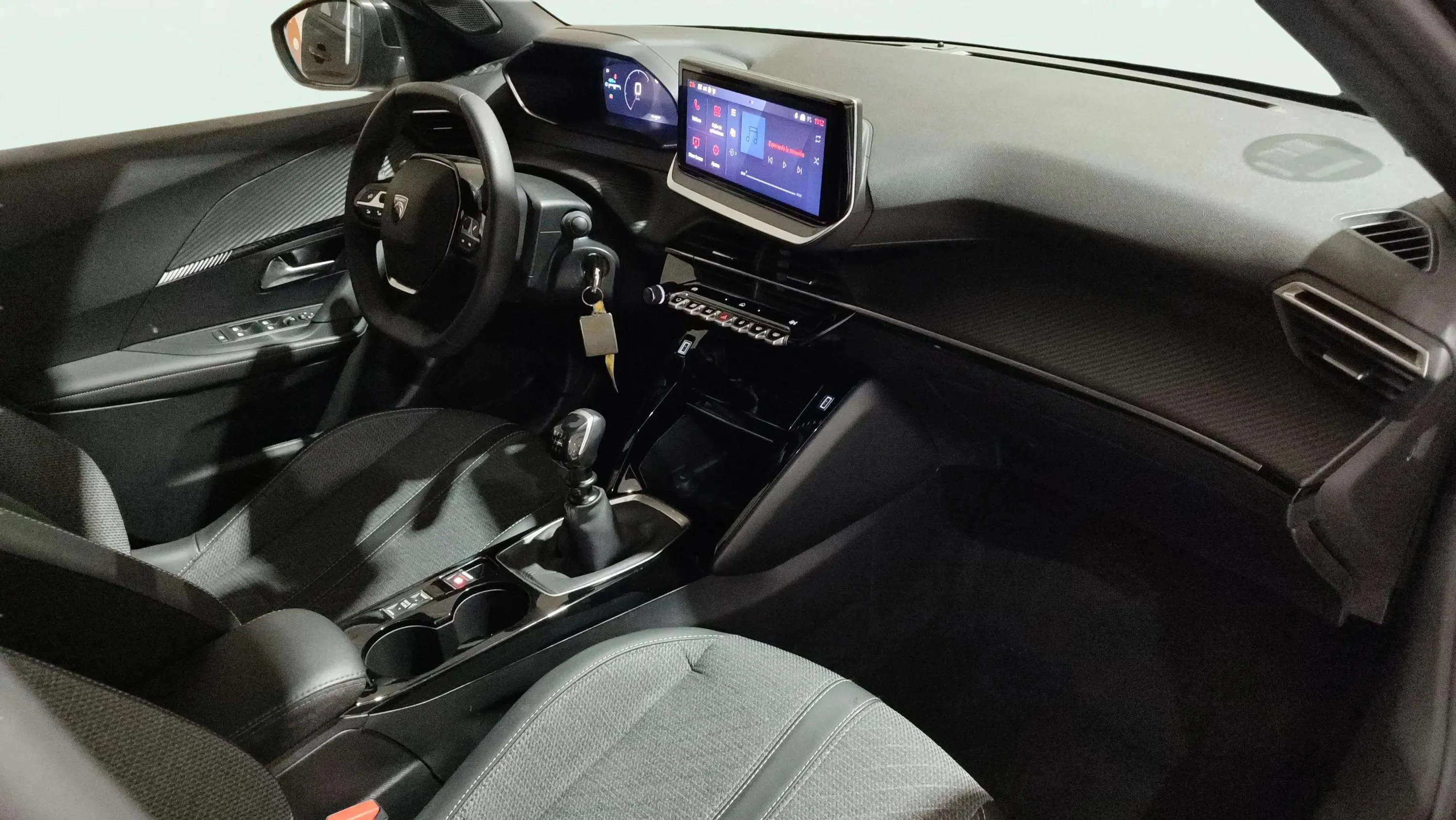 Peugeot 2008 Allure PureTech 100 - foto 22