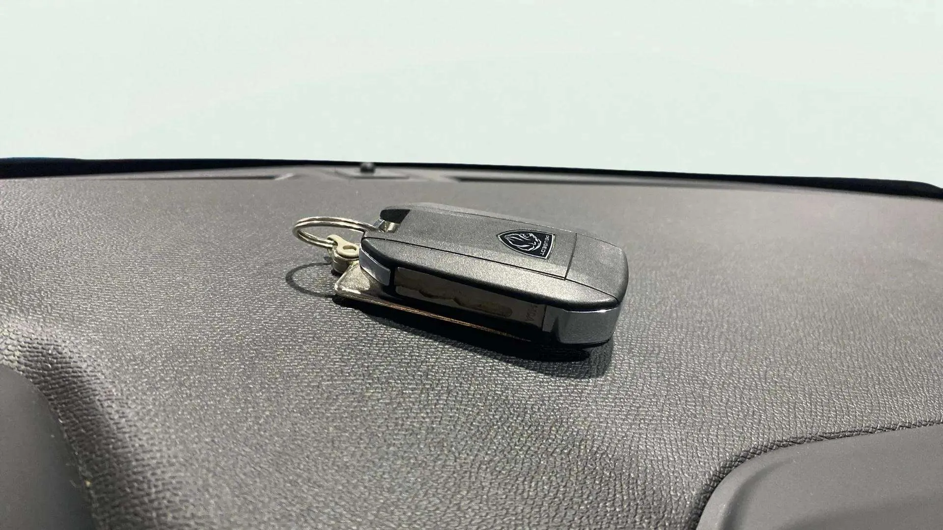 Peugeot 2008 Allure Gasolina 100 - foto 19