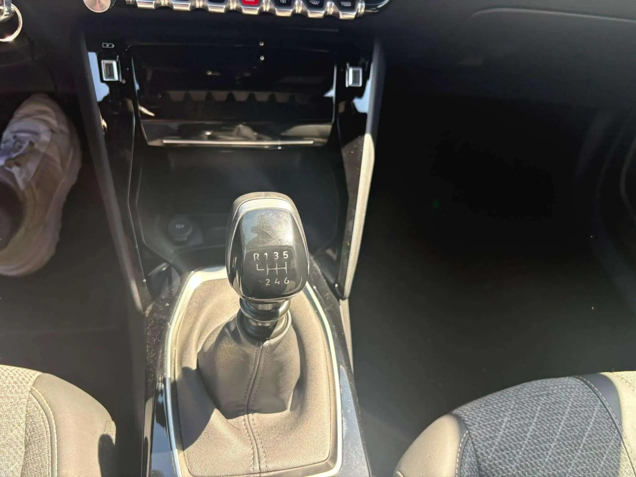 Peugeot 2008 Allure Gasolina 100 - foto 12