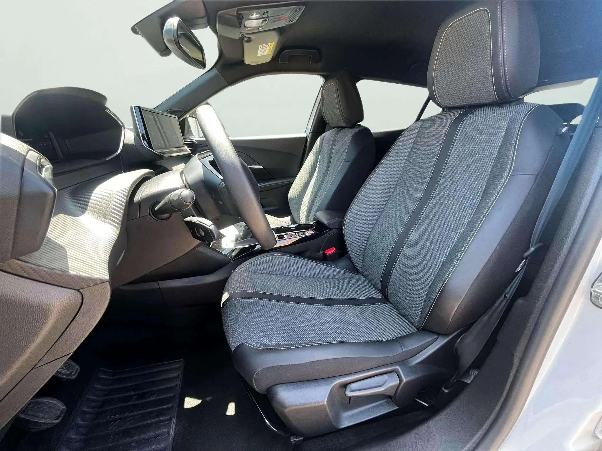 Peugeot 2008 Allure Gasolina 100 - foto 12