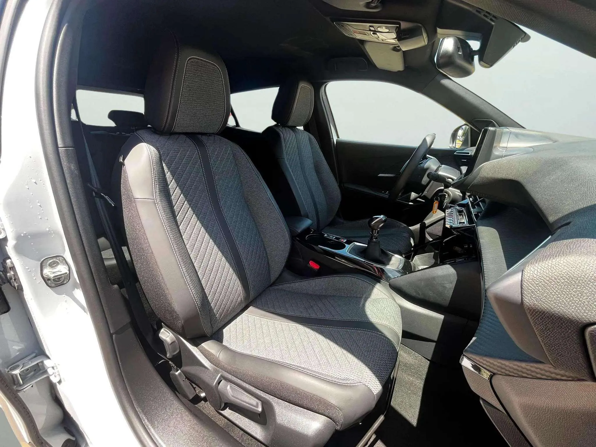 Peugeot 2008 Allure Gasolina 100 - foto 16