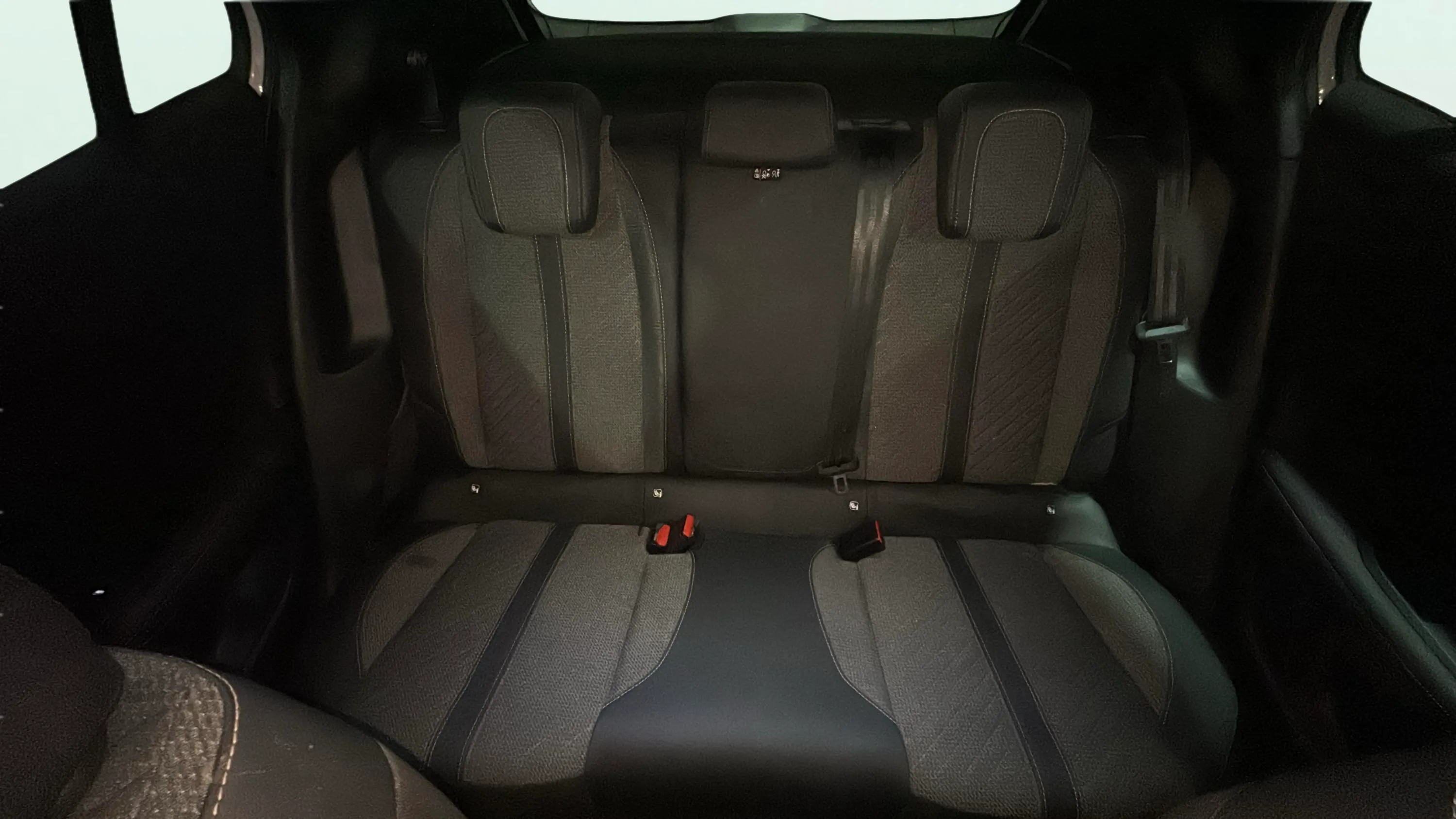 Peugeot 2008 Allure Gasolina 100 - foto 12