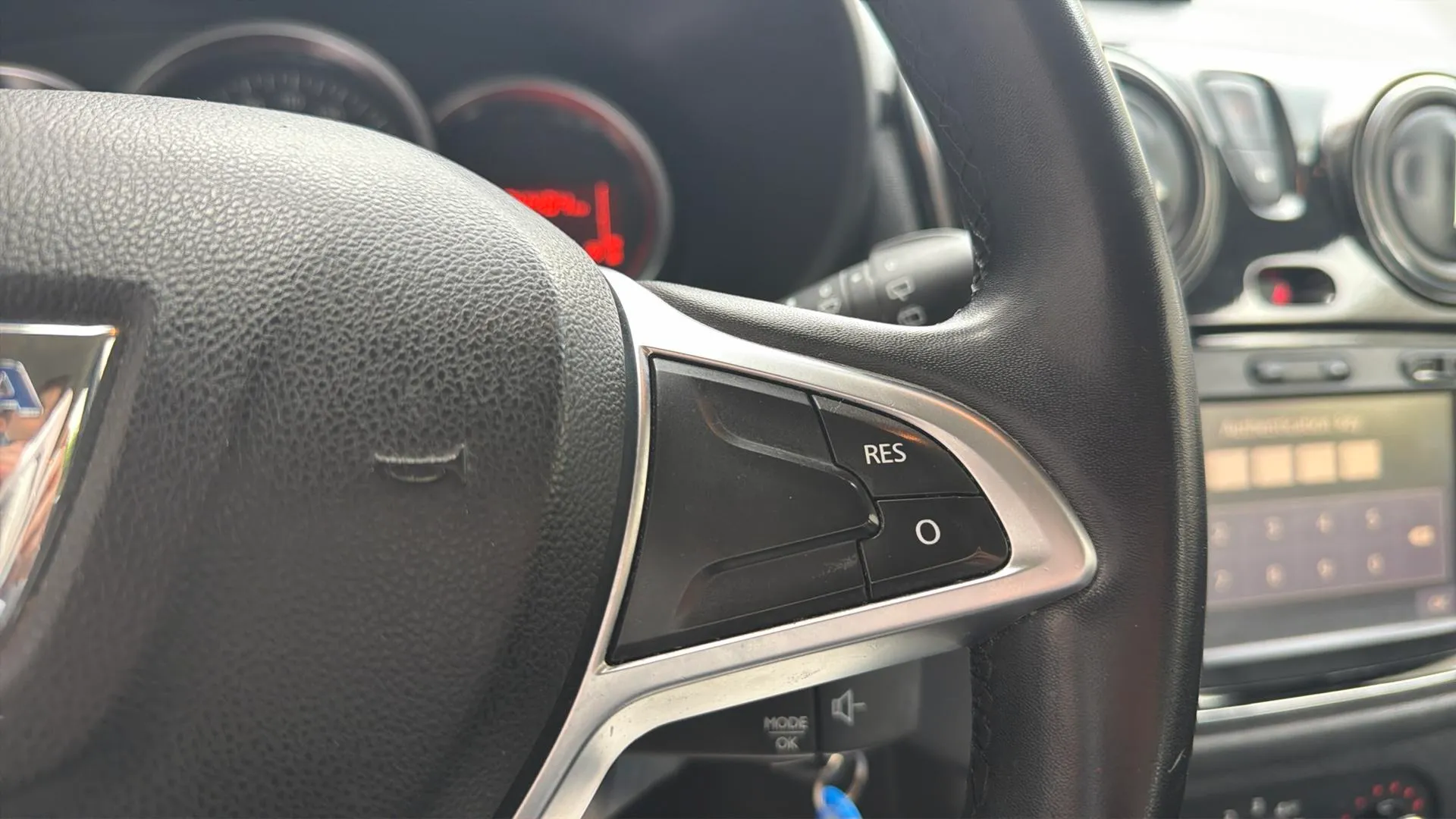 Dacia Lodgy Laureate TCe 5 plazas - foto 10