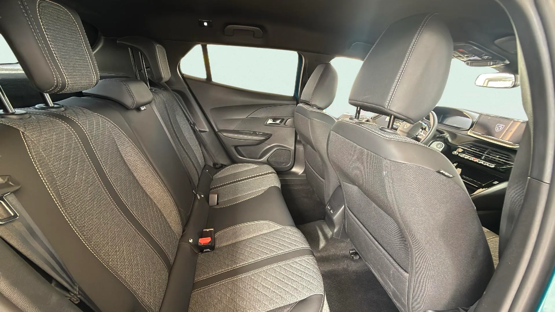 Peugeot 2008 Allure Gasolina 100 - foto 14