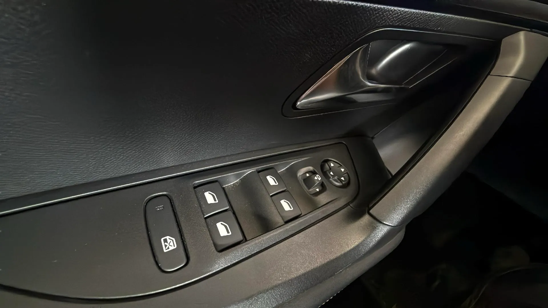 Peugeot 2008 Allure Gasolina 100 - foto 17