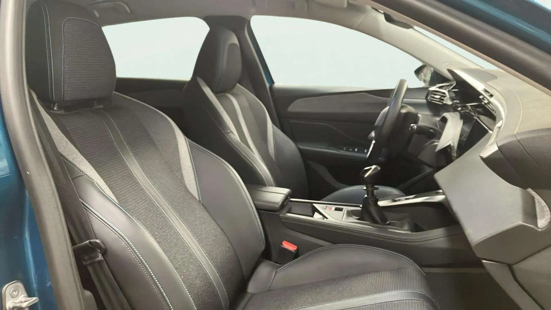 Peugeot 308 Allure PureTech 130 - foto 16