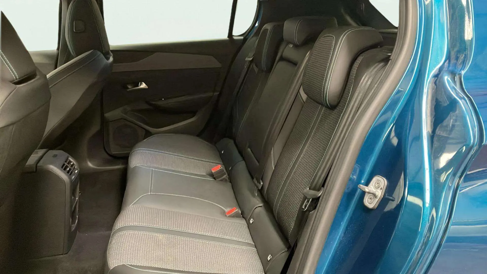 Peugeot 308 Allure PureTech 130 - foto 12