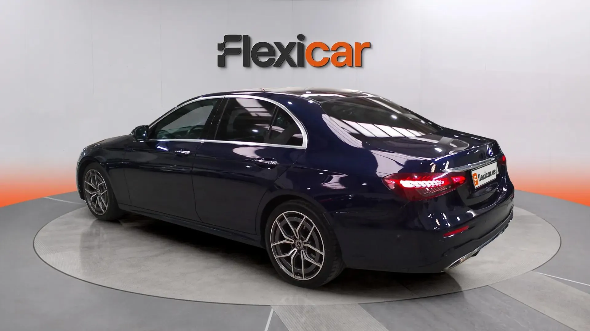 Mercedes-Benz Clase E E 220 d - foto 8