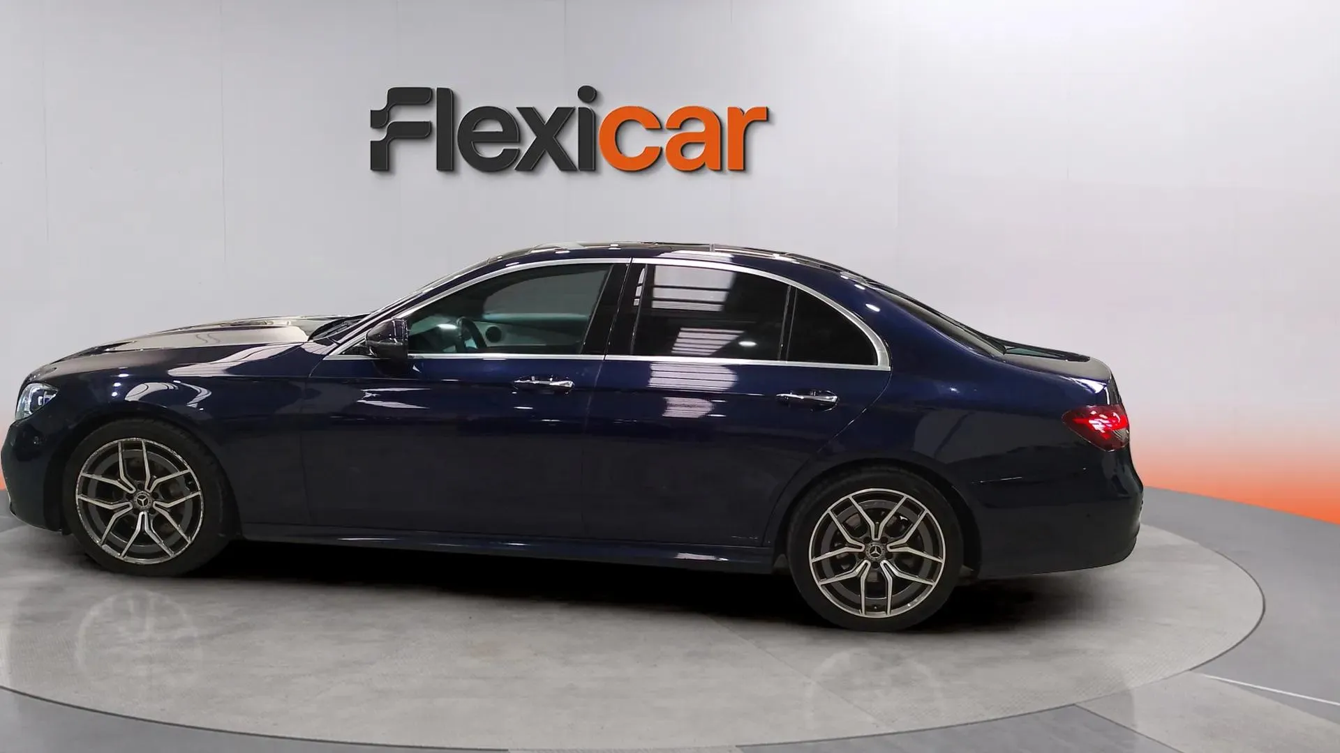 Mercedes-Benz Clase E E 220 d - foto 9