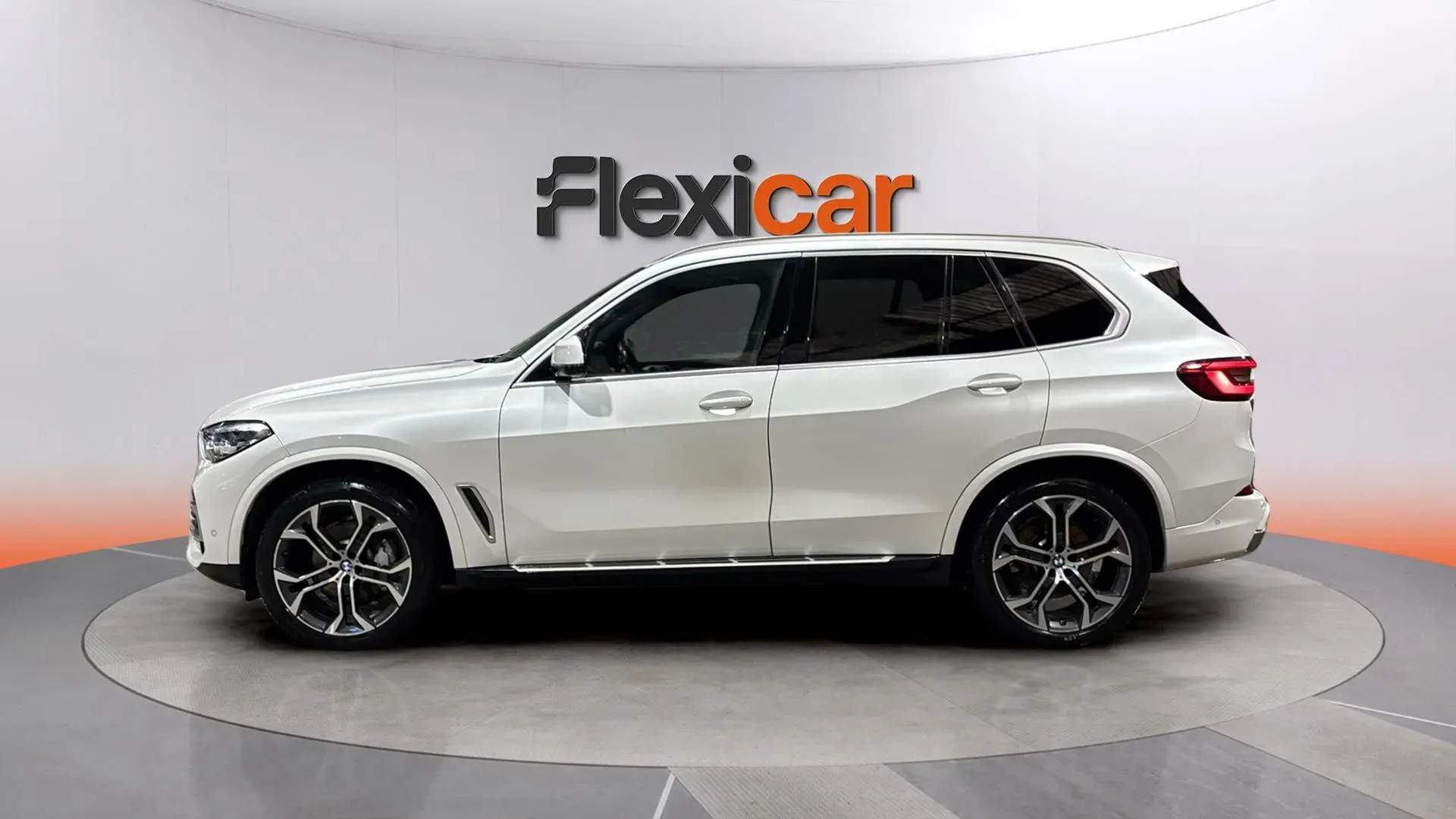 BMW X5 xDrive30d - foto 8