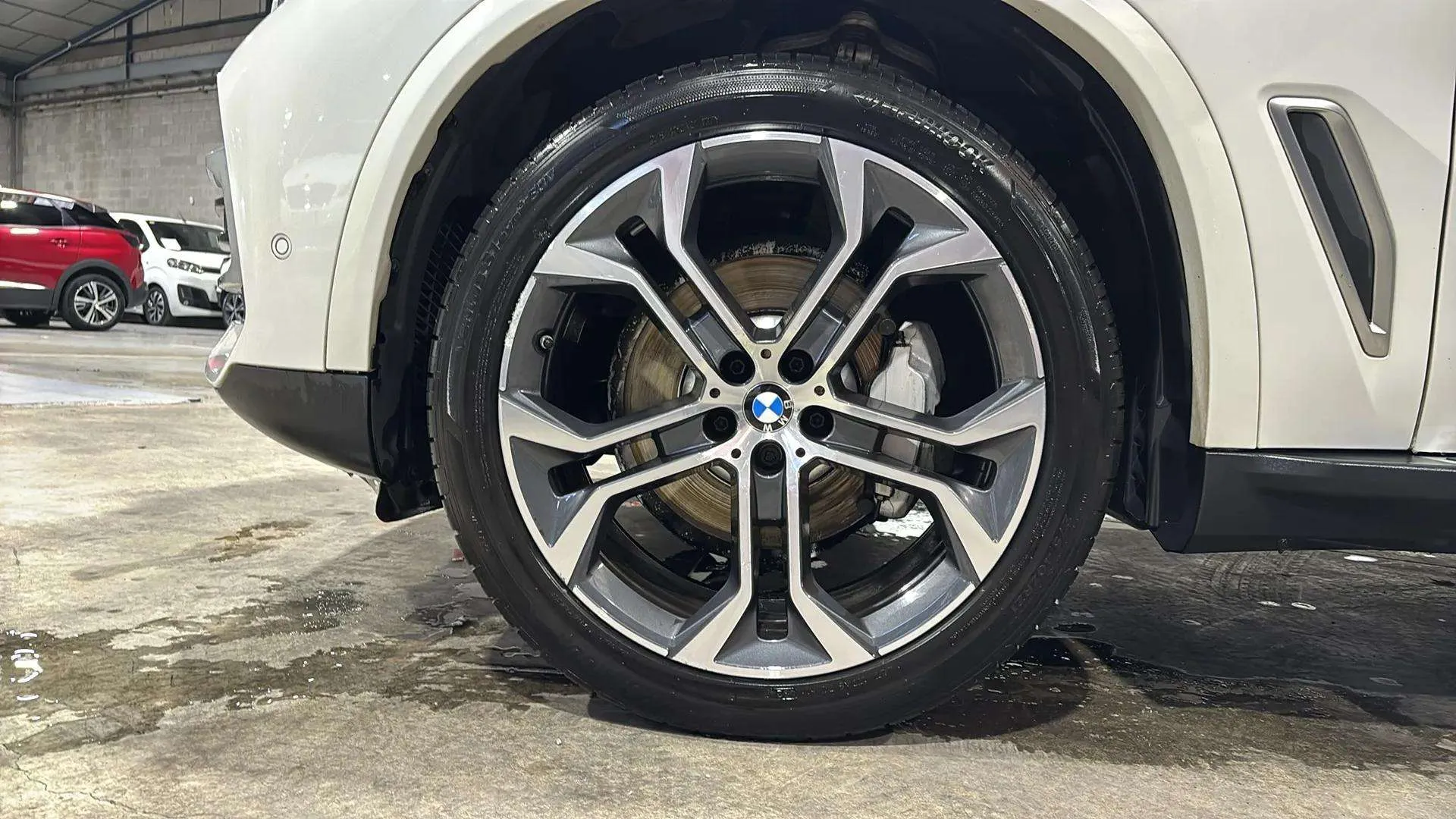 BMW X5 xDrive30d - foto 24