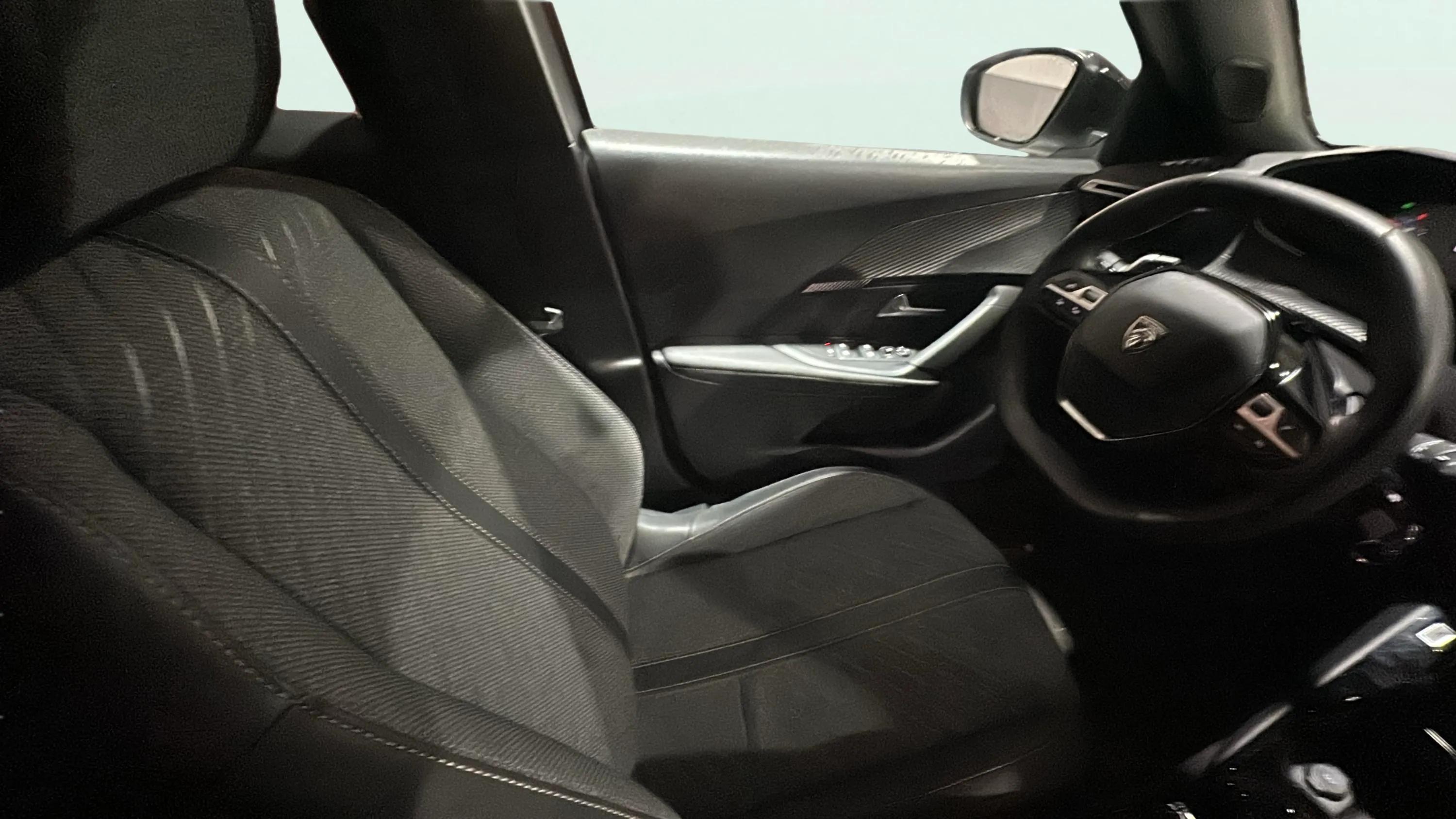 Peugeot 2008 N2008 Allure Hybrid 145 eDCS6 - foto 9