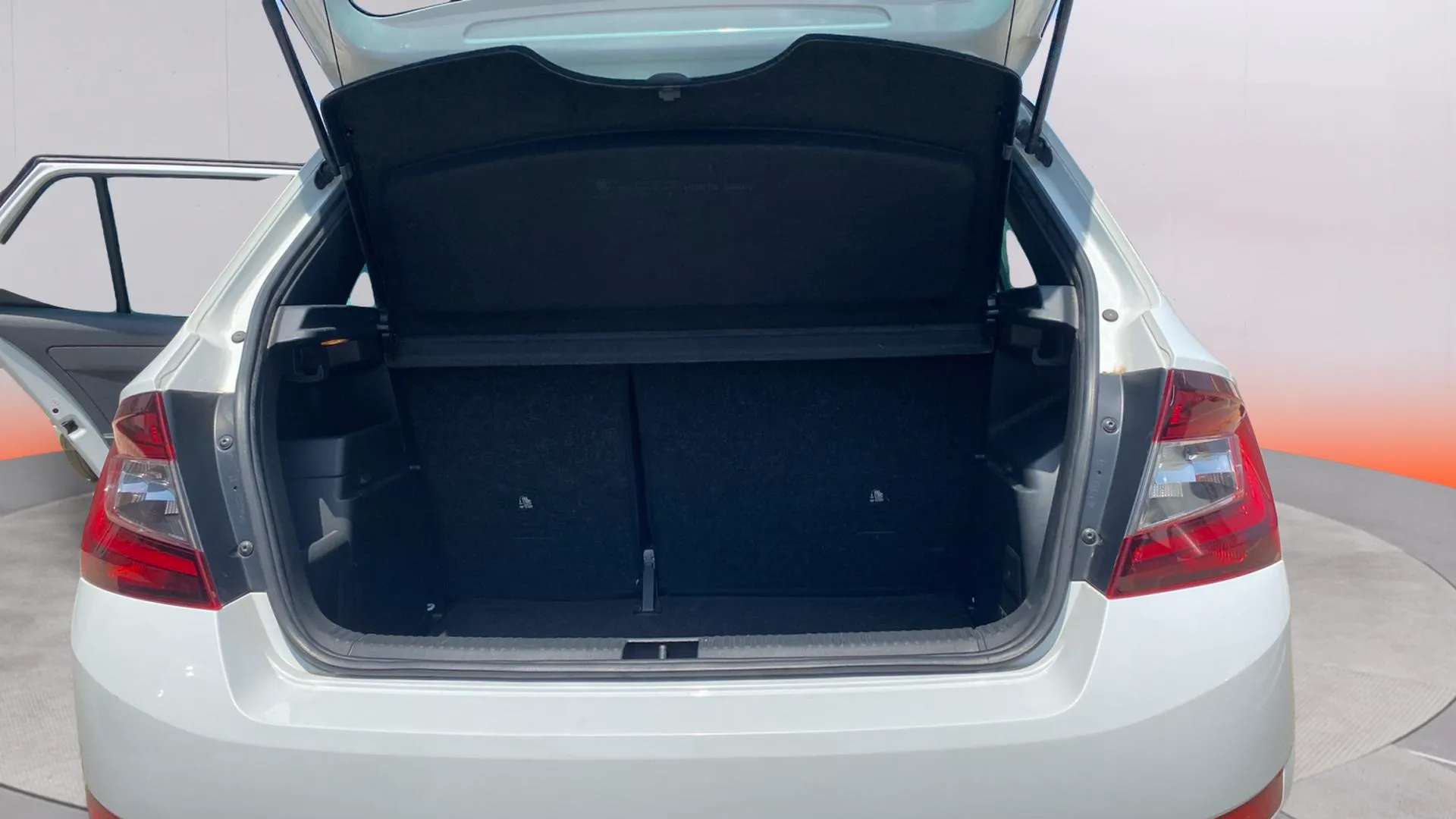 Škoda Fabia 1.0 TSI Ambition - foto 15